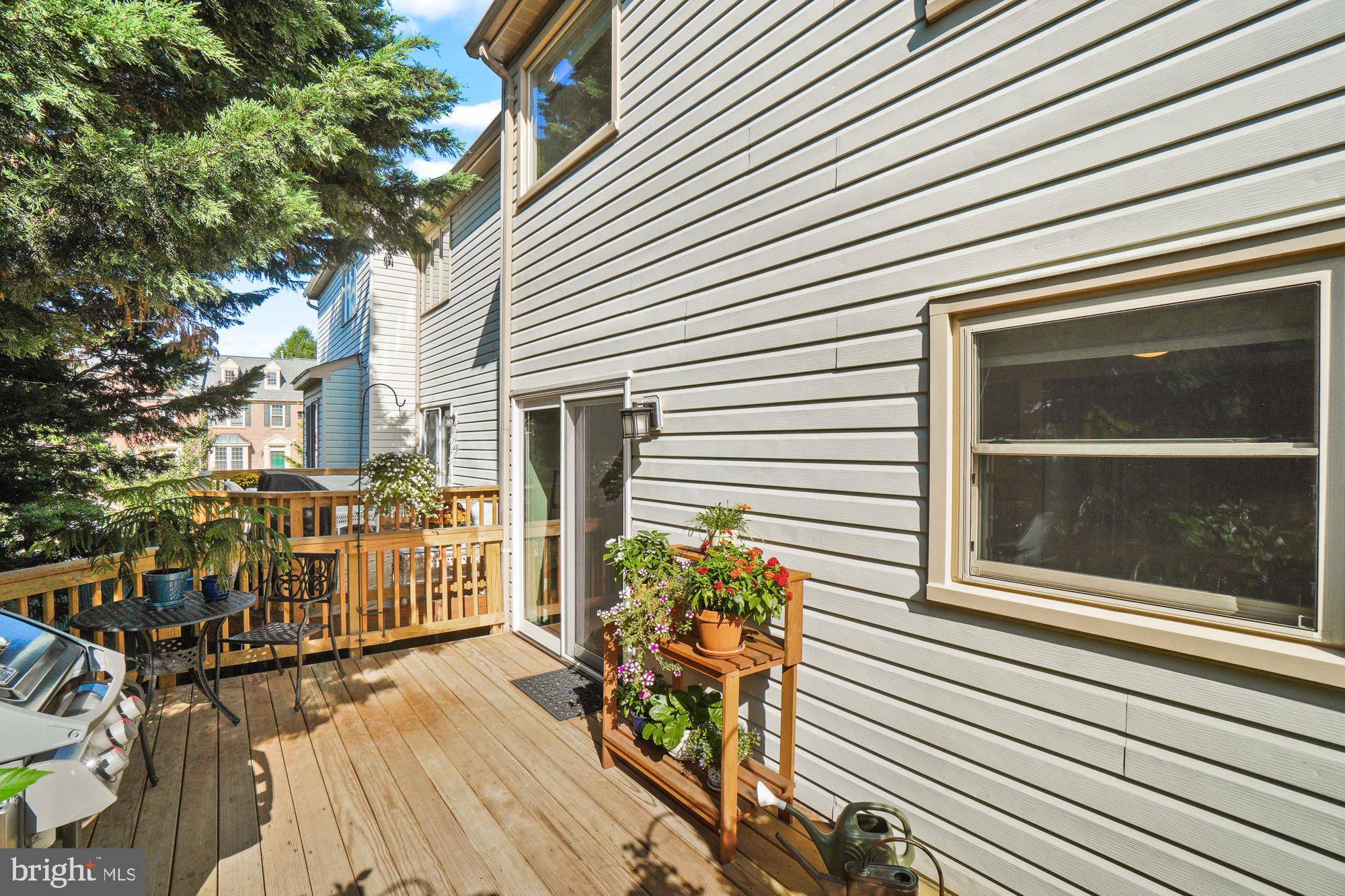 TRAVILAH CREST - Residential