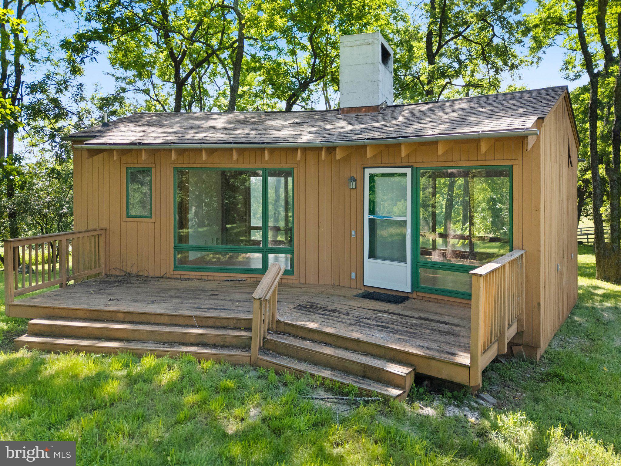 APPLE MANOR - Residential