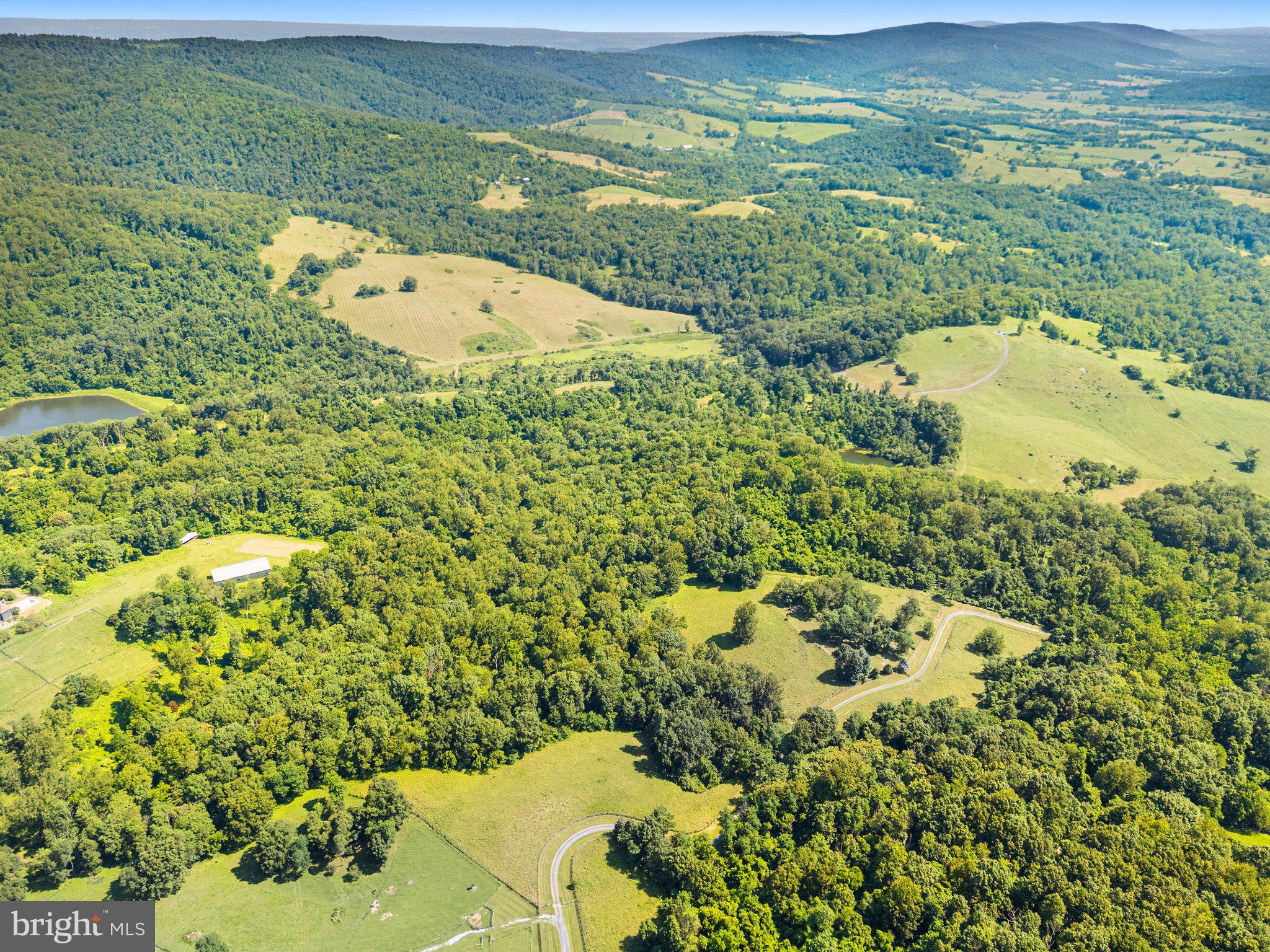 APPLE MANOR - Residential