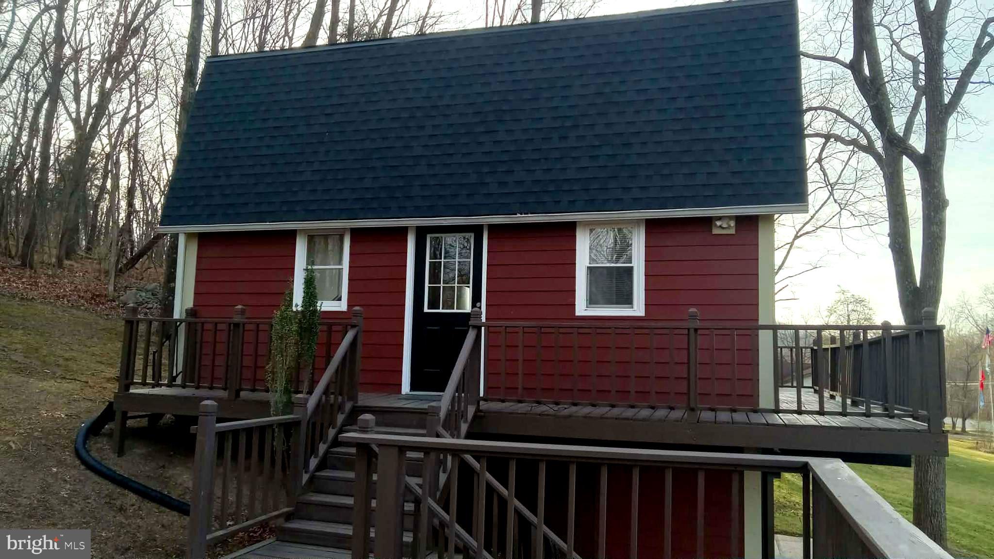 HIDDEN RIVER - Residential