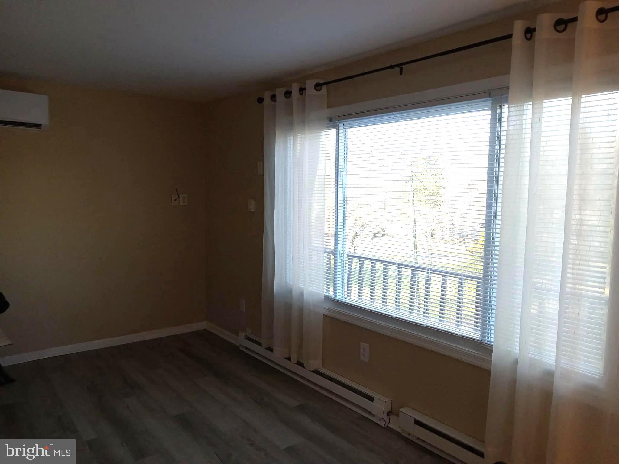 HIDDEN RIVER - Residential