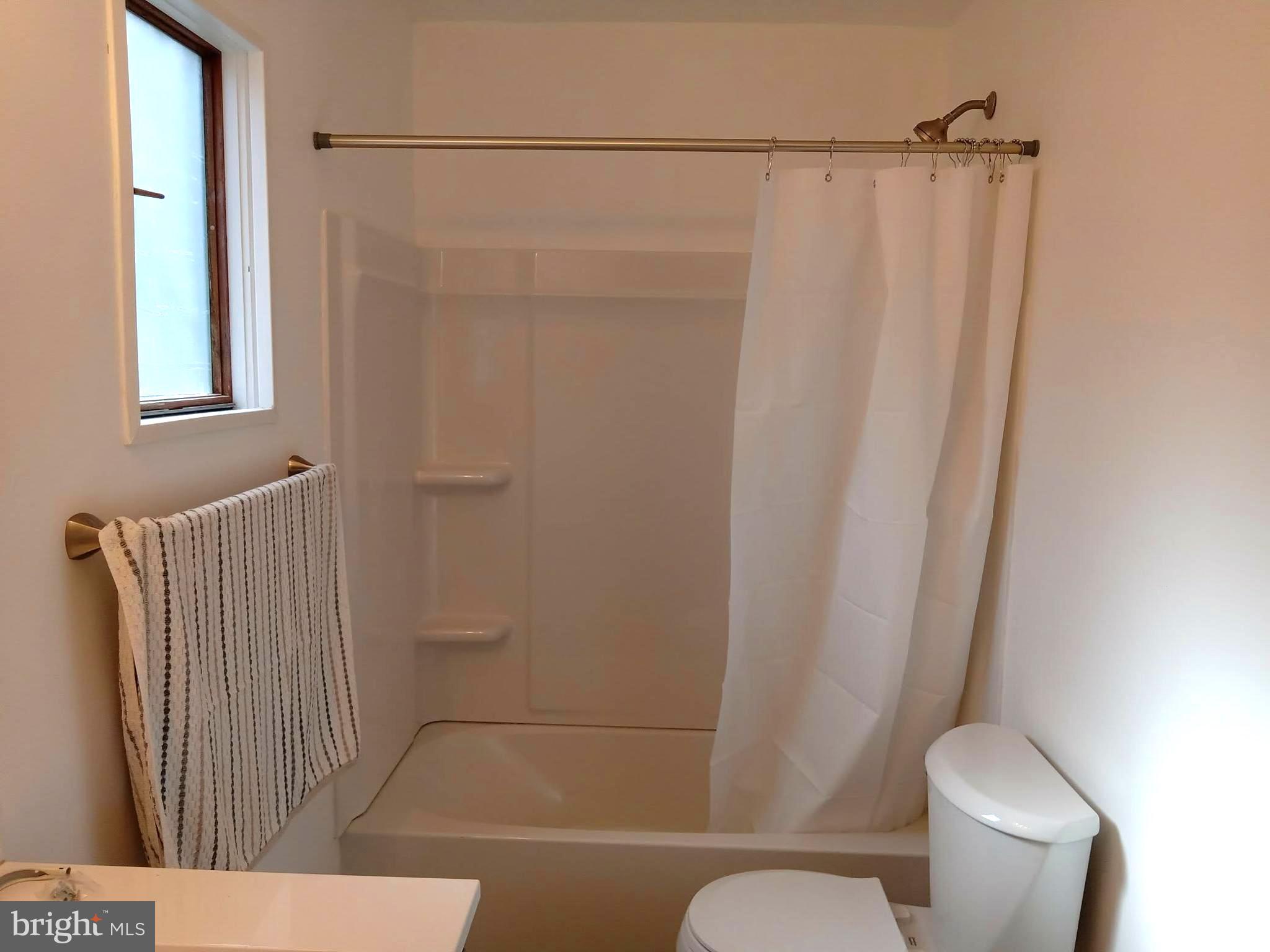 HIDDEN RIVER - Residential