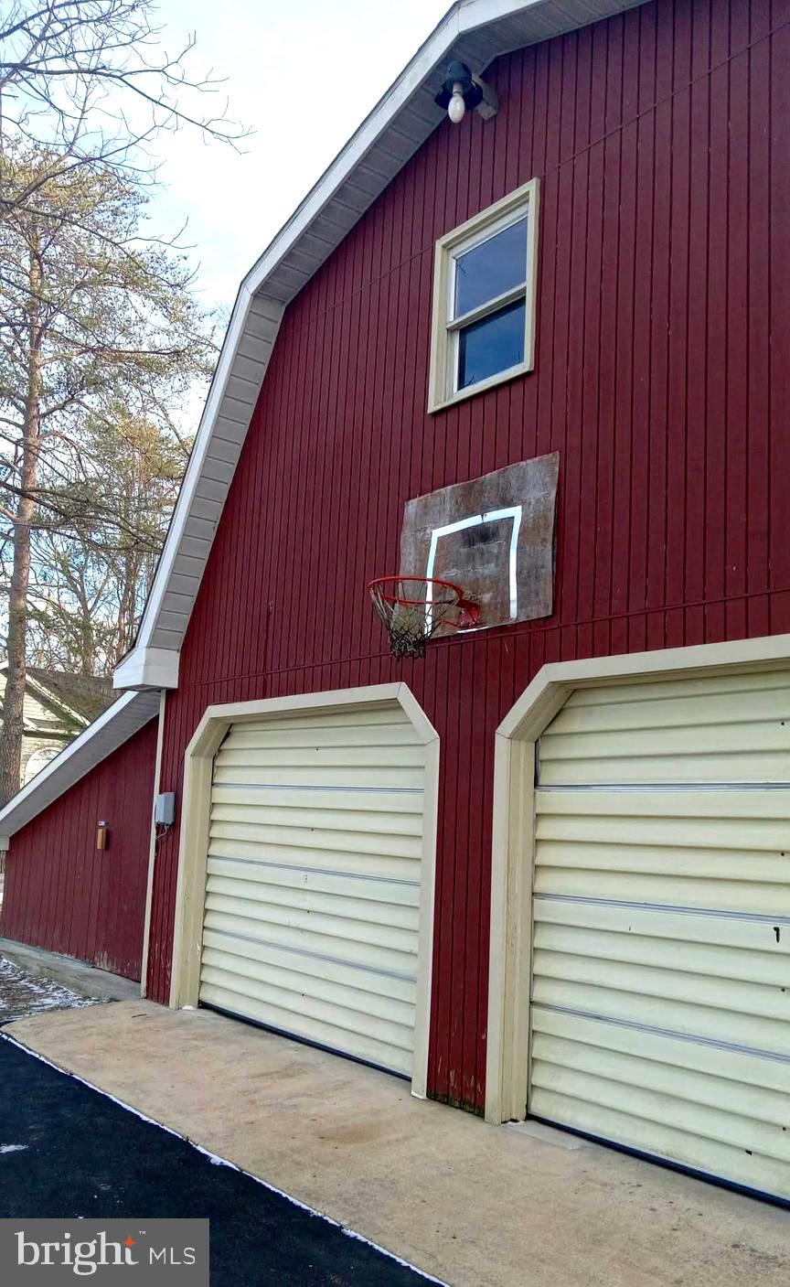 HIDDEN RIVER - Residential