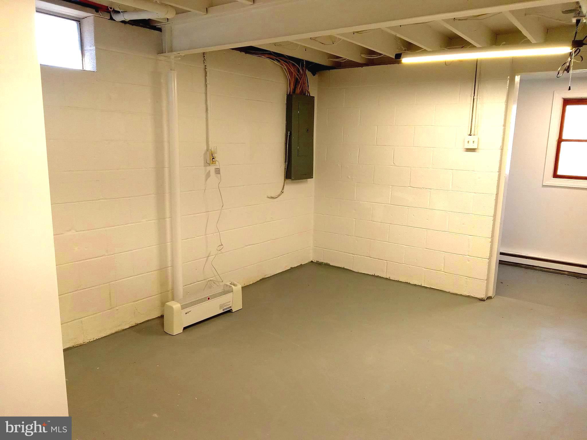 HIDDEN RIVER - Residential