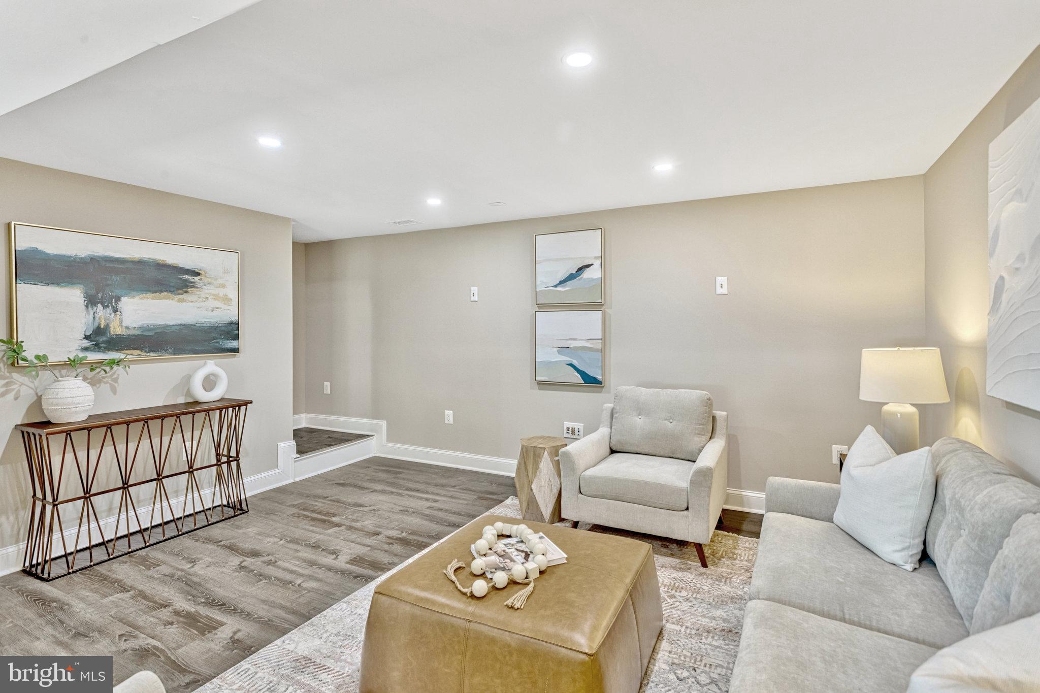 DALE CITY - Residential