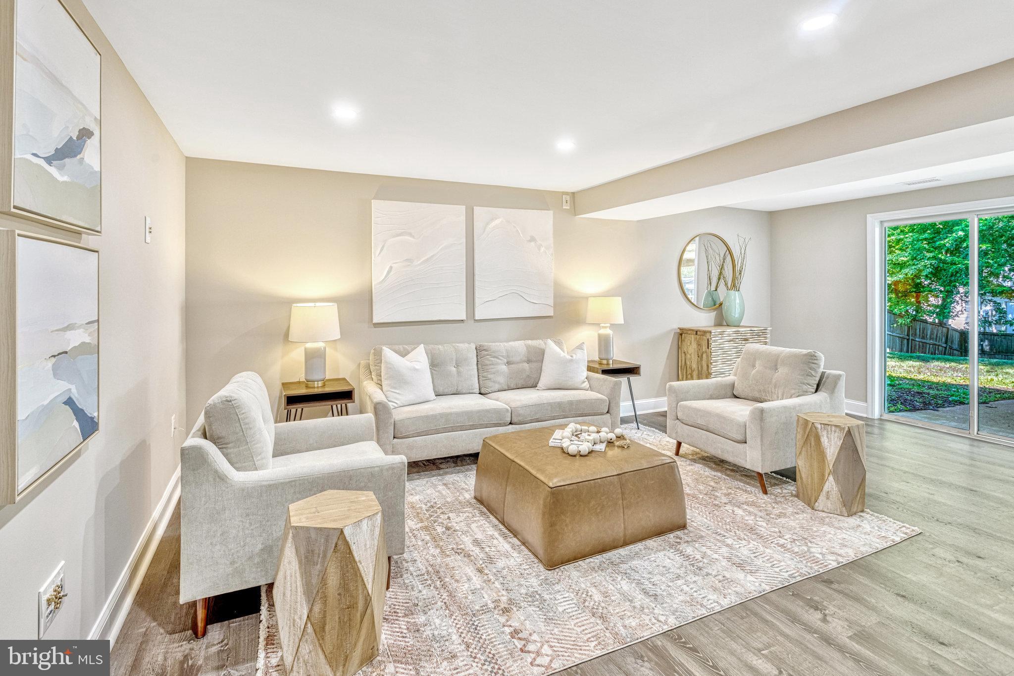 DALE CITY - Residential