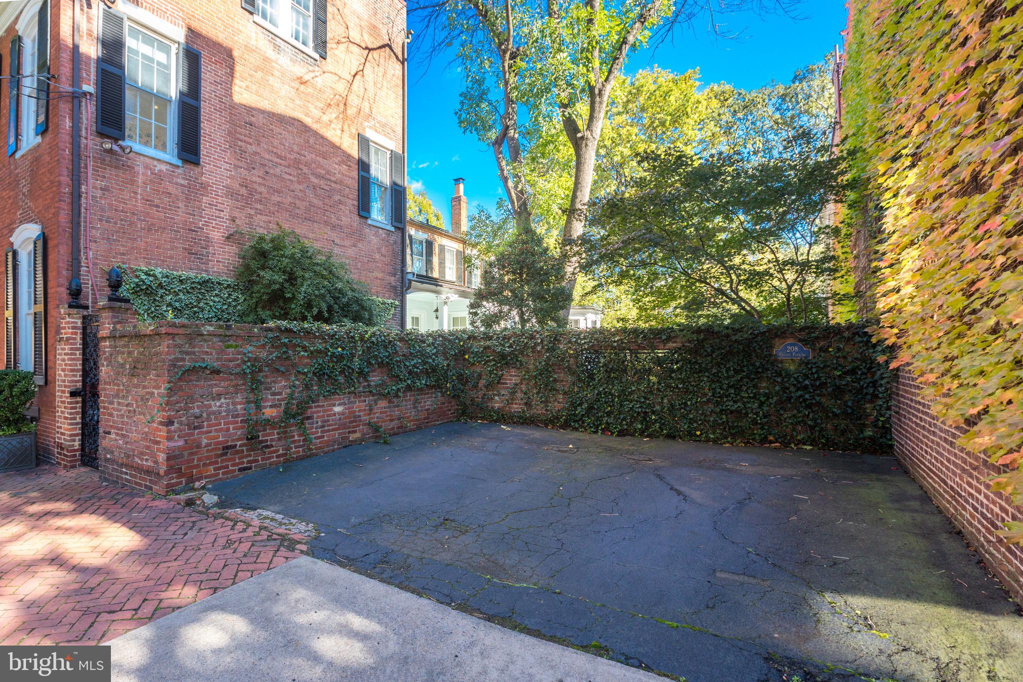 OLD TOWN - Residential