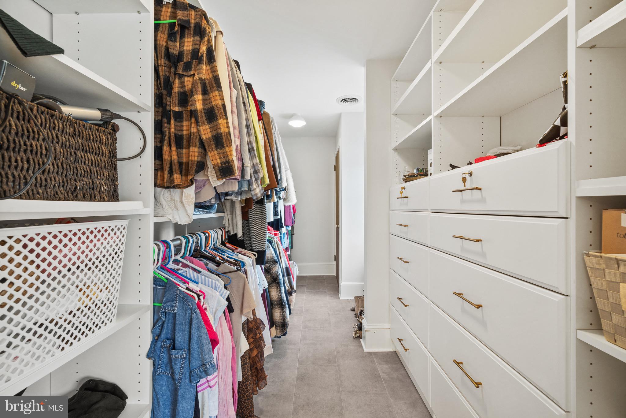 NON AVAILABLE - Residential