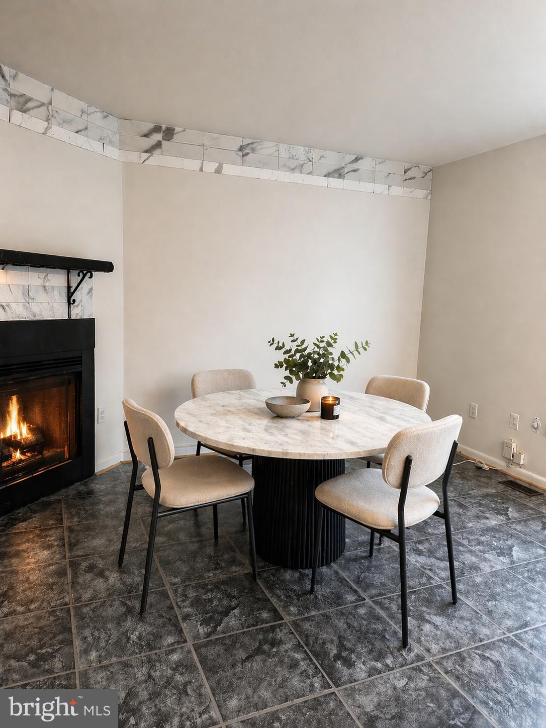 REFLECTION LAKE - Residential