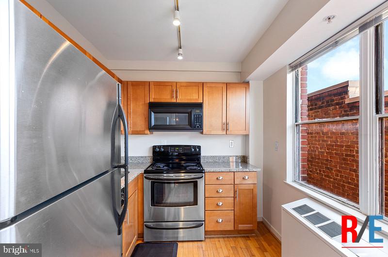 OLD TOWN - Residential Lease