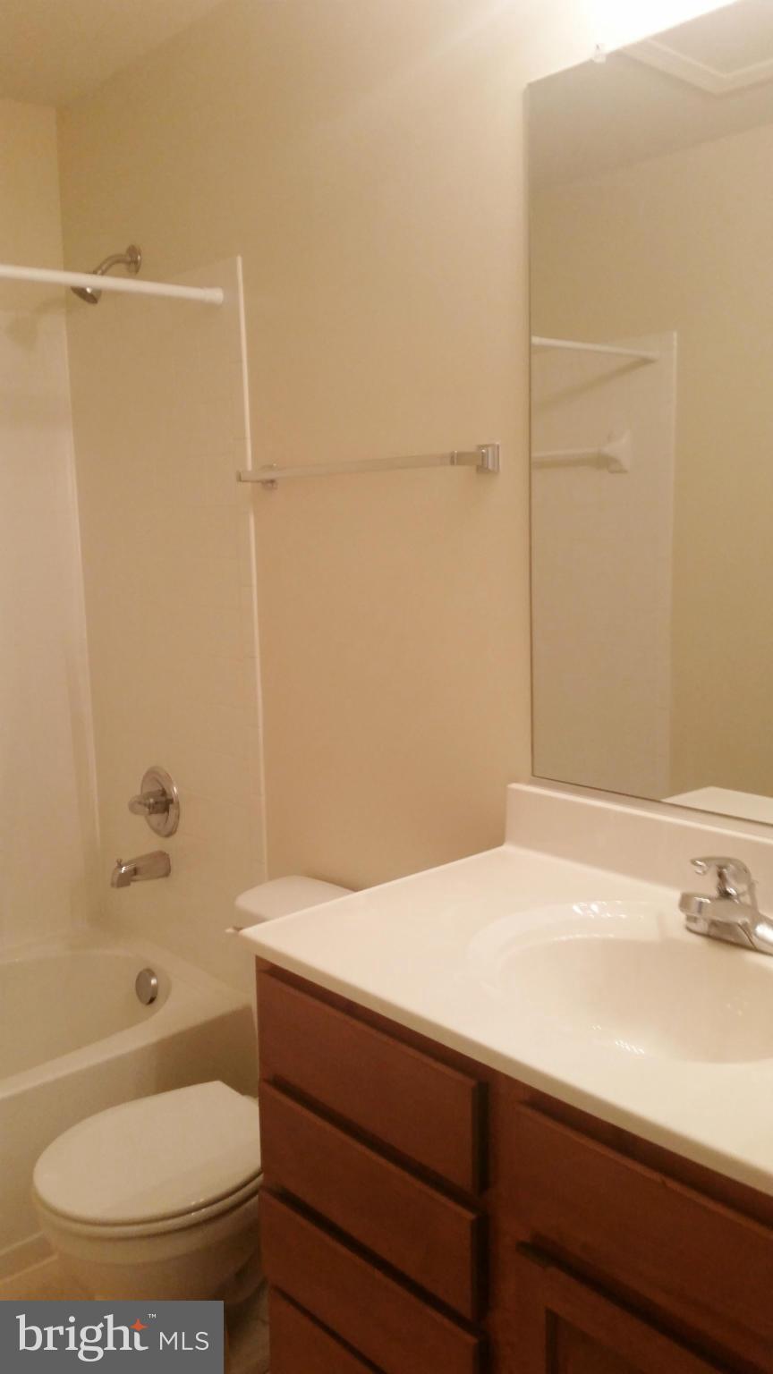 DEERBORNE - Residential Lease