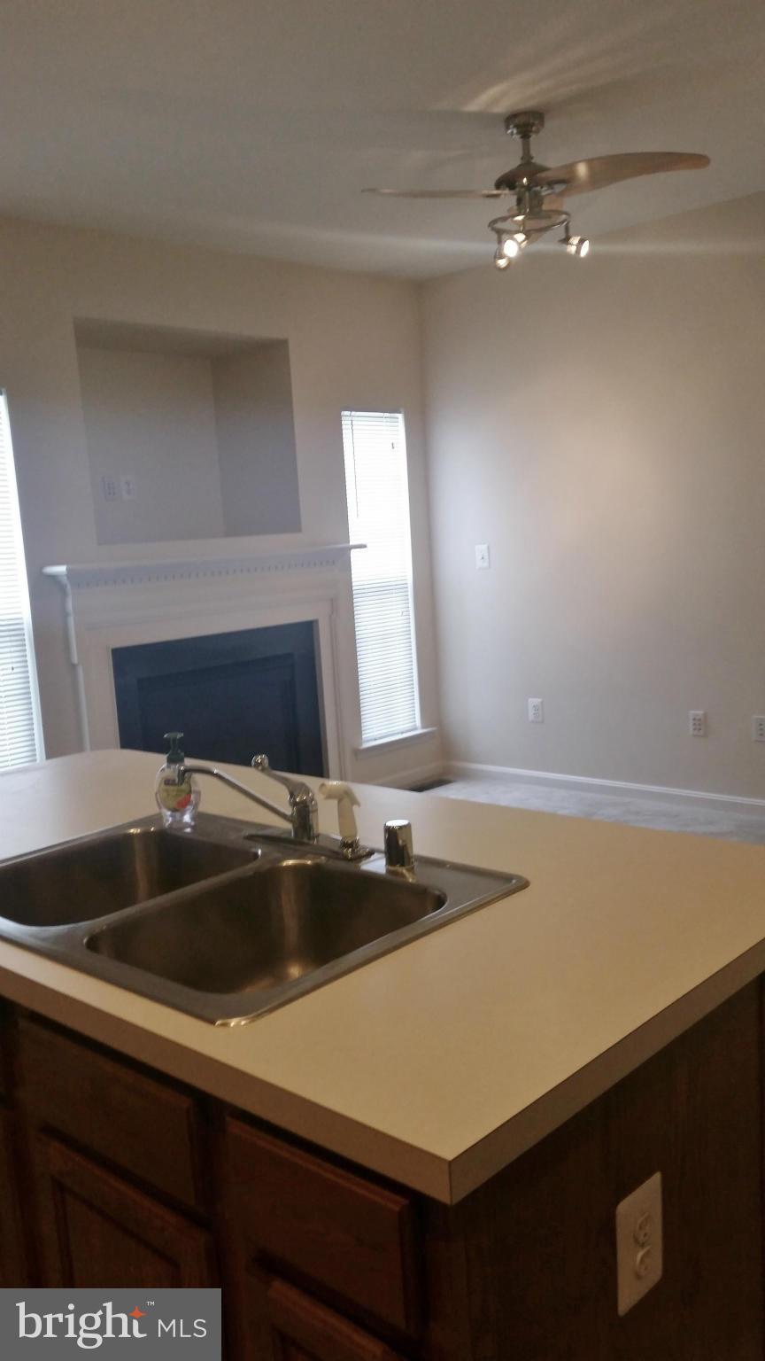 DEERBORNE - Residential Lease