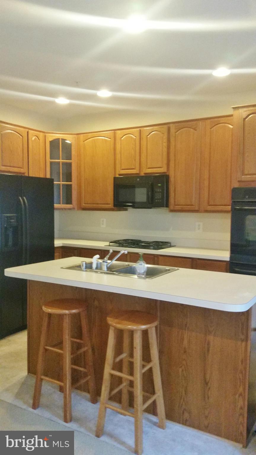 DEERBORNE - Residential Lease