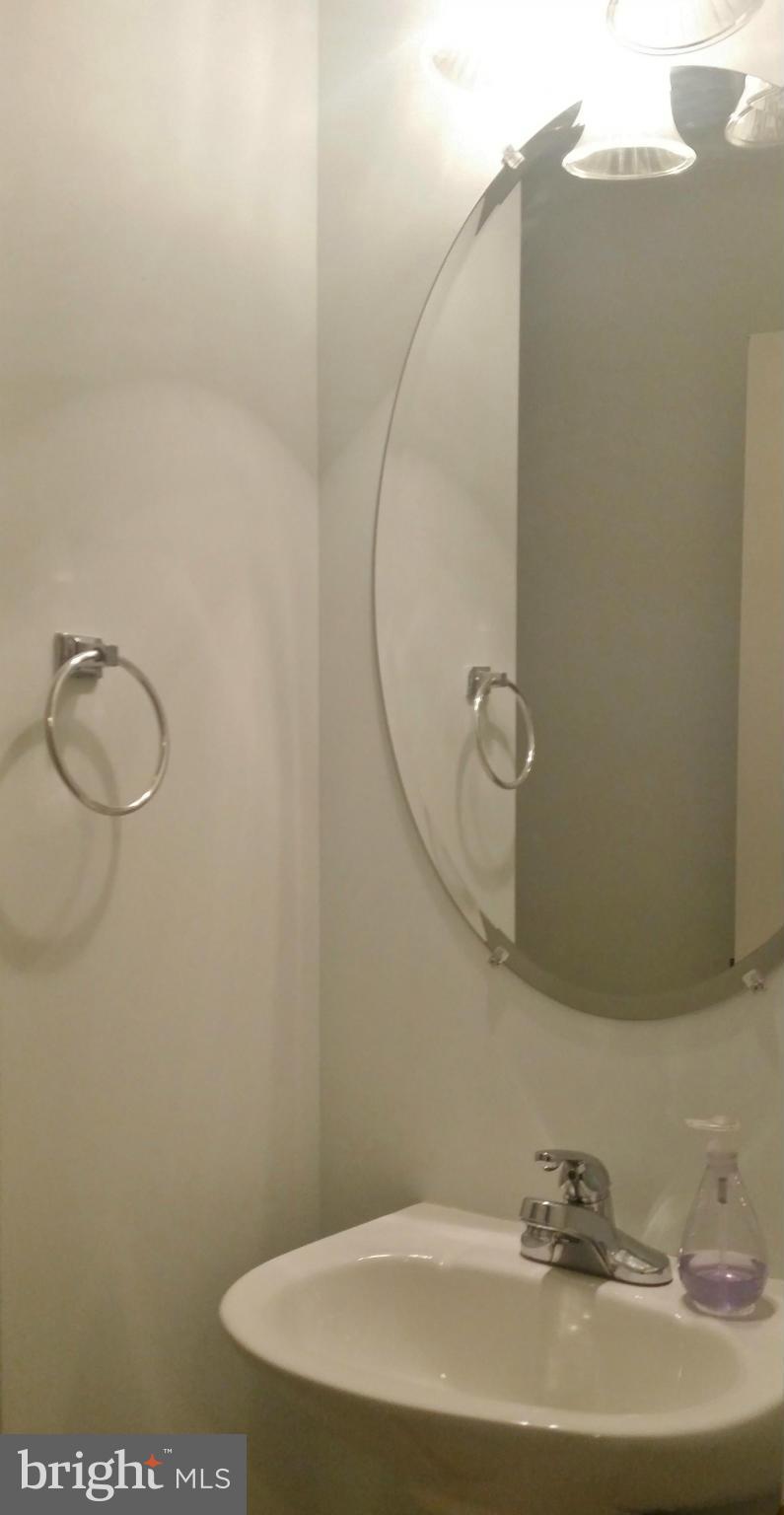 DEERBORNE - Residential Lease