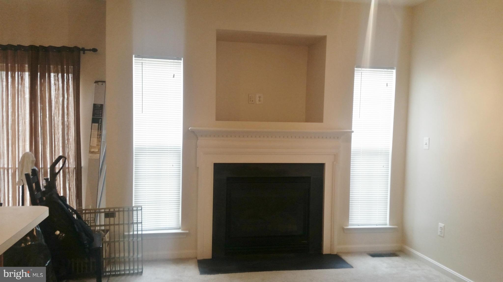 DEERBORNE - Residential Lease