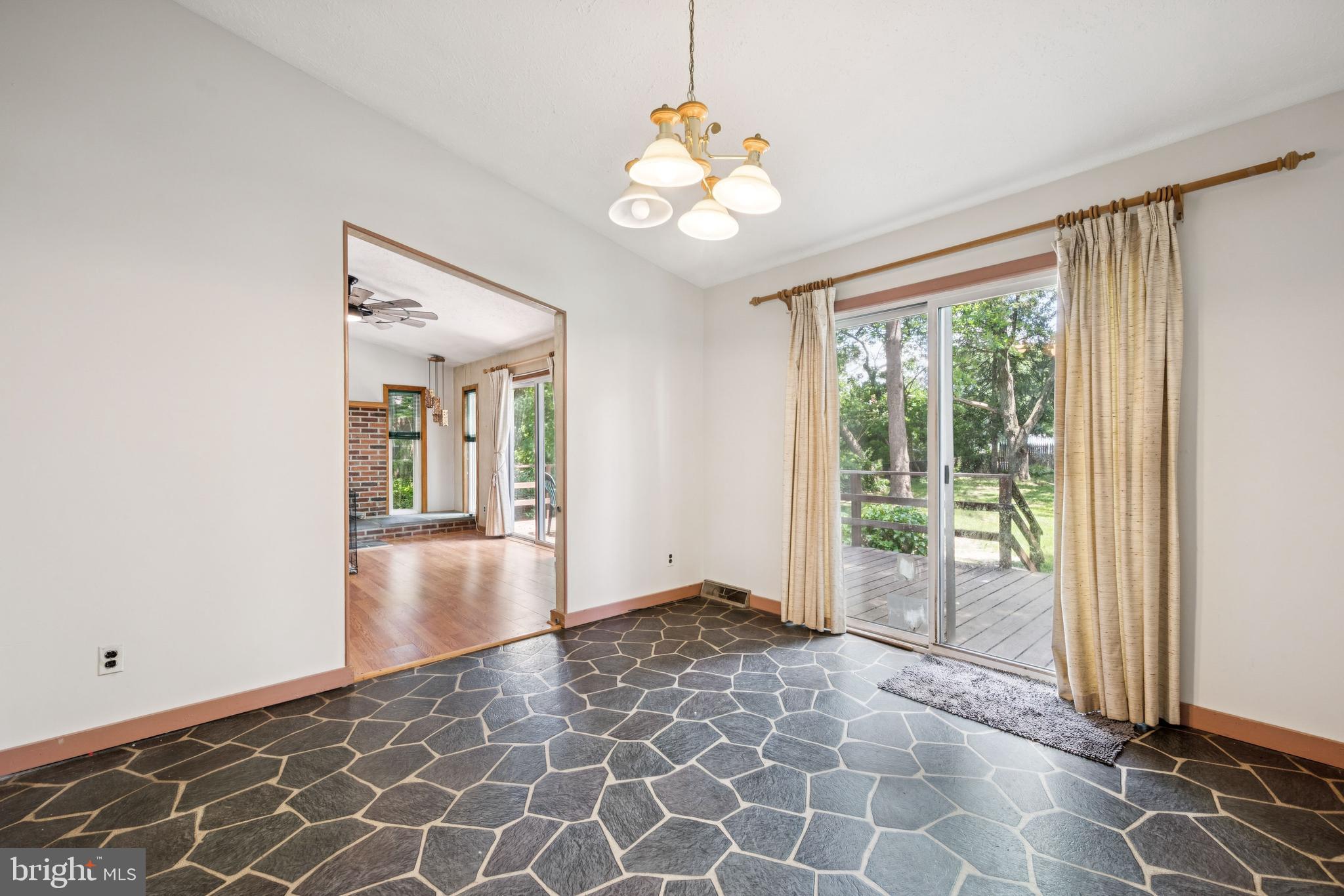 515 N WALNUT AVENUE