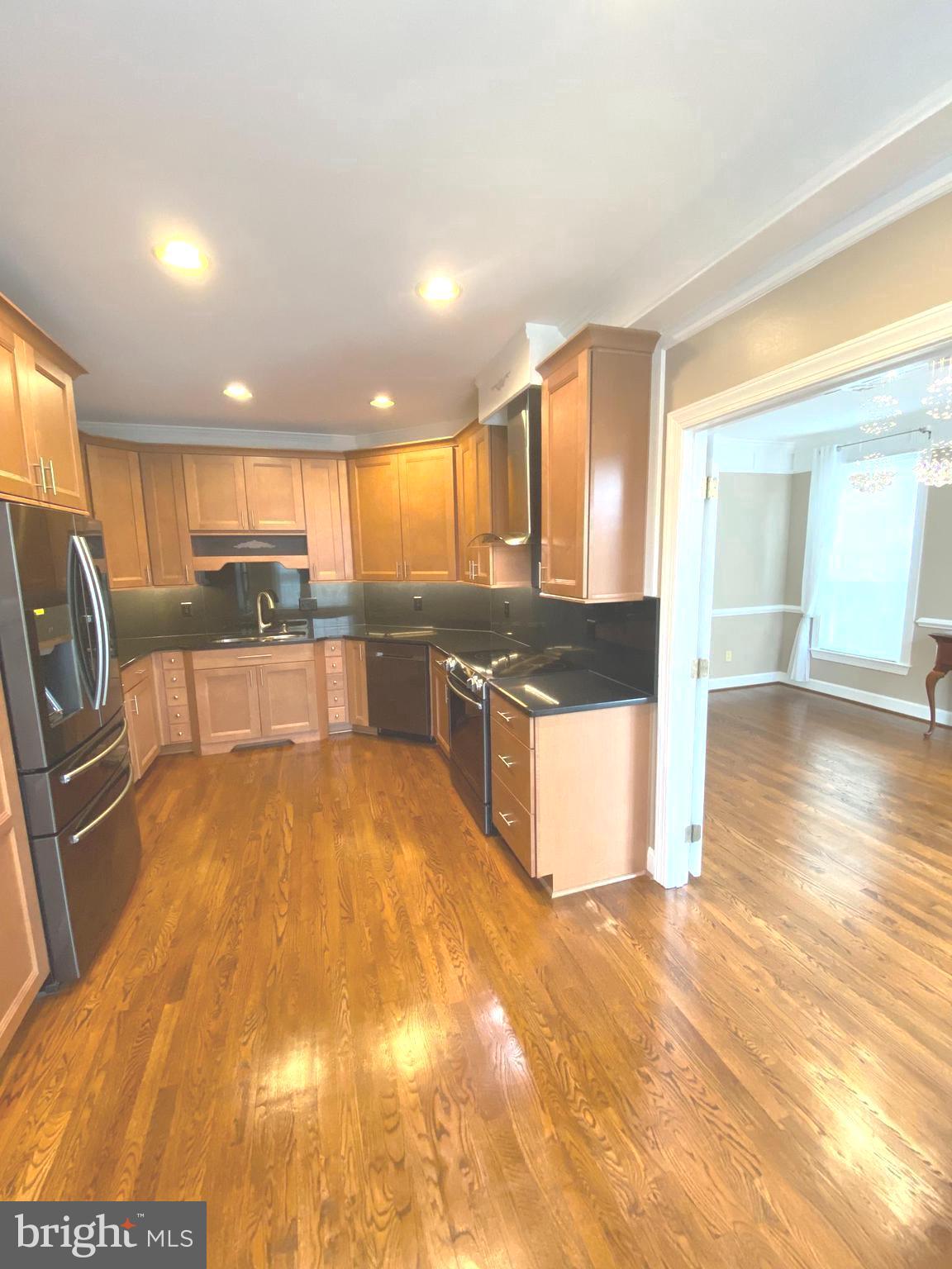 WESTWOOD TOWNS - Residential Lease