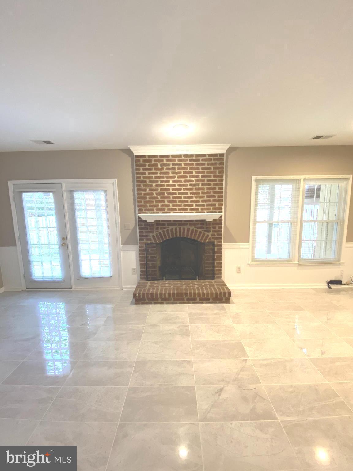 WESTWOOD TOWNS - Residential Lease