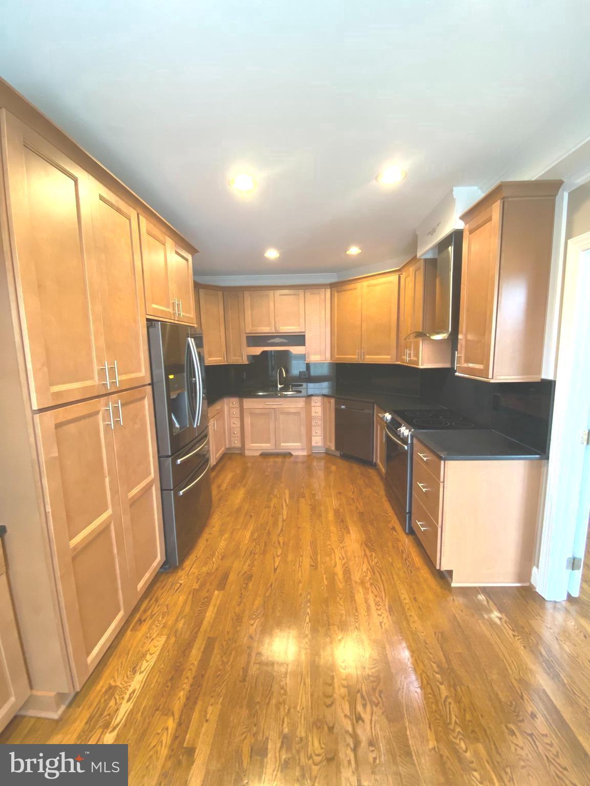 WESTWOOD TOWNS - Residential Lease