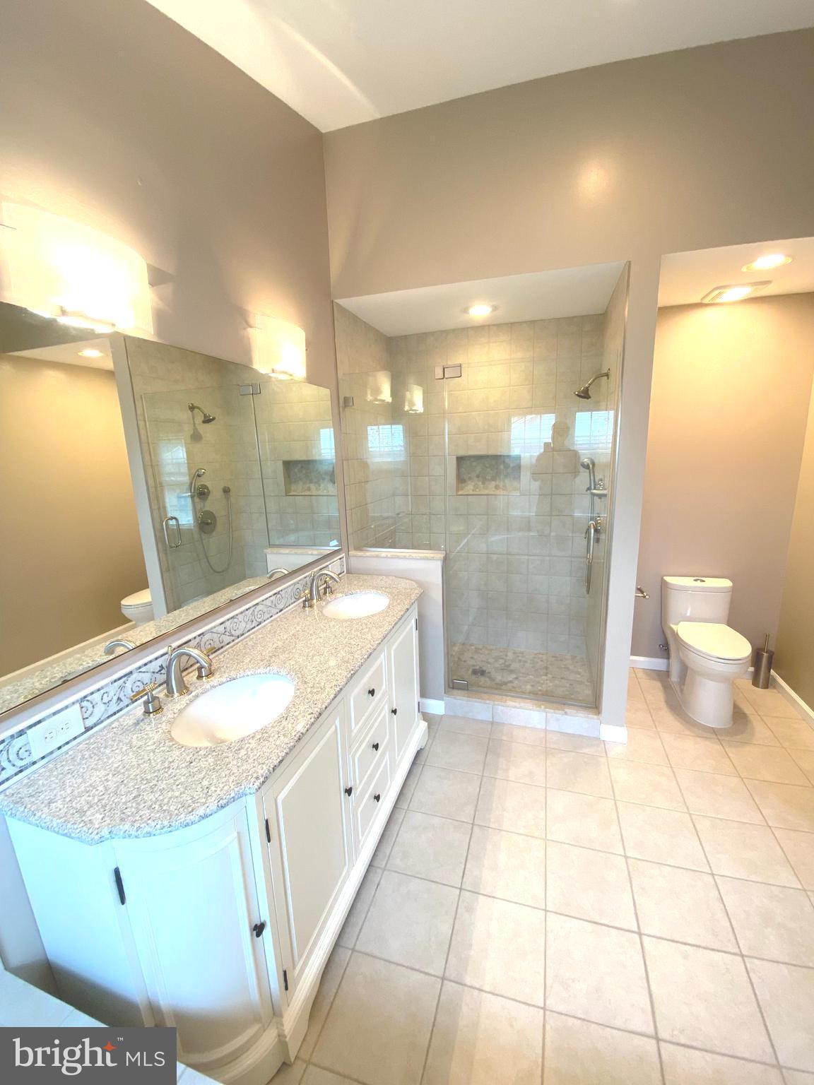 WESTWOOD TOWNS - Residential Lease