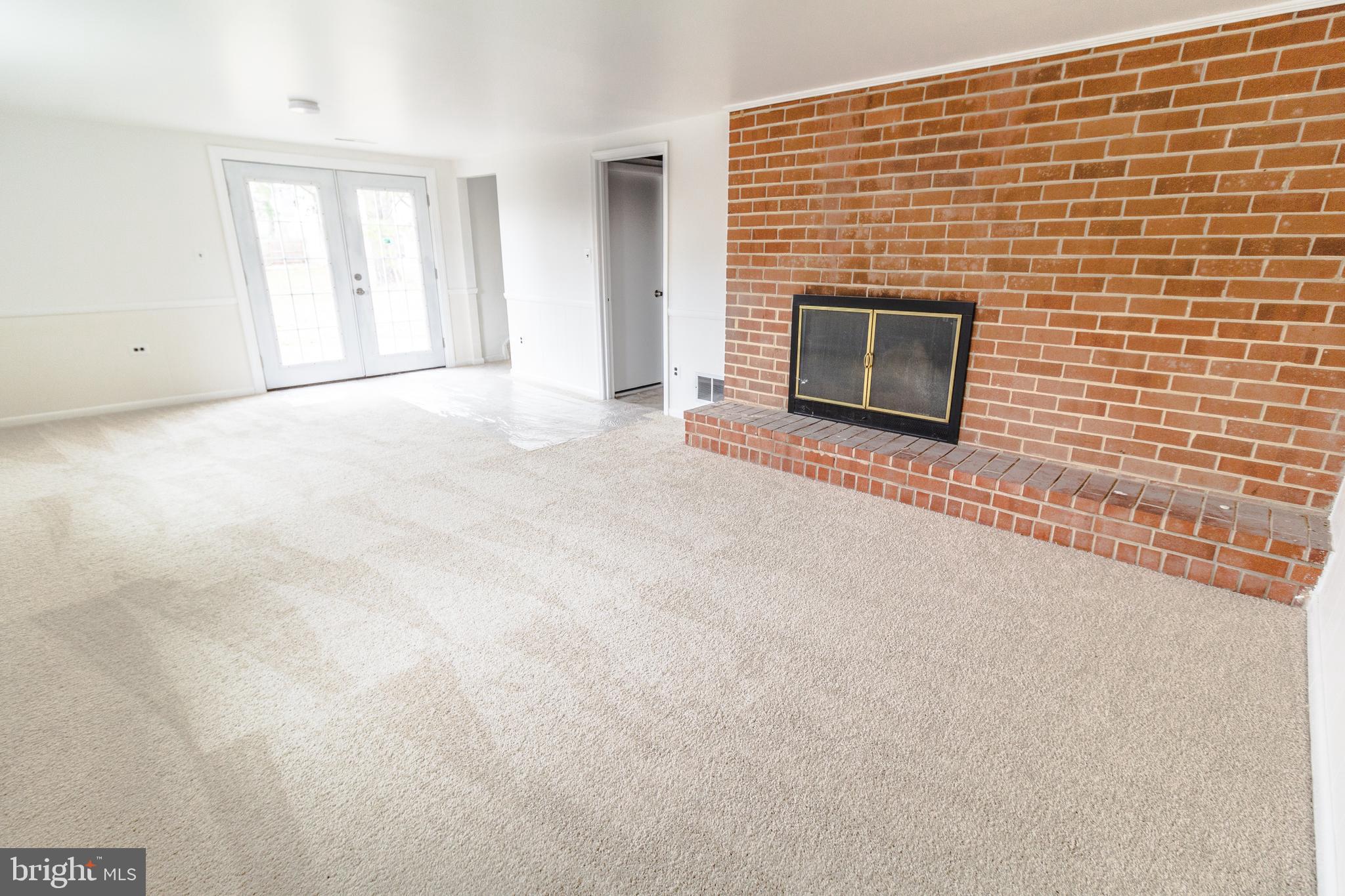 CALVERTON - Residential