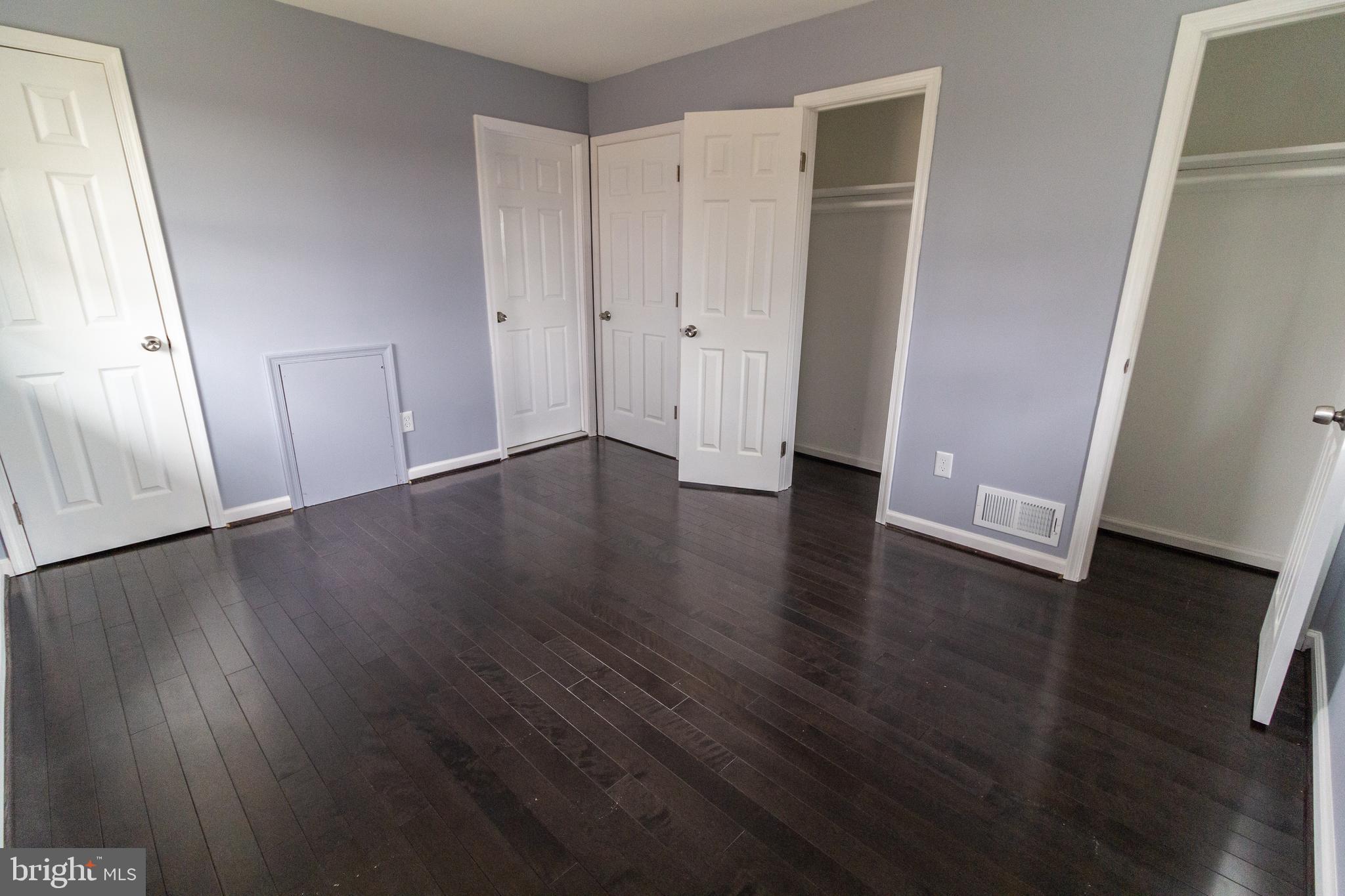 CALVERTON - Residential