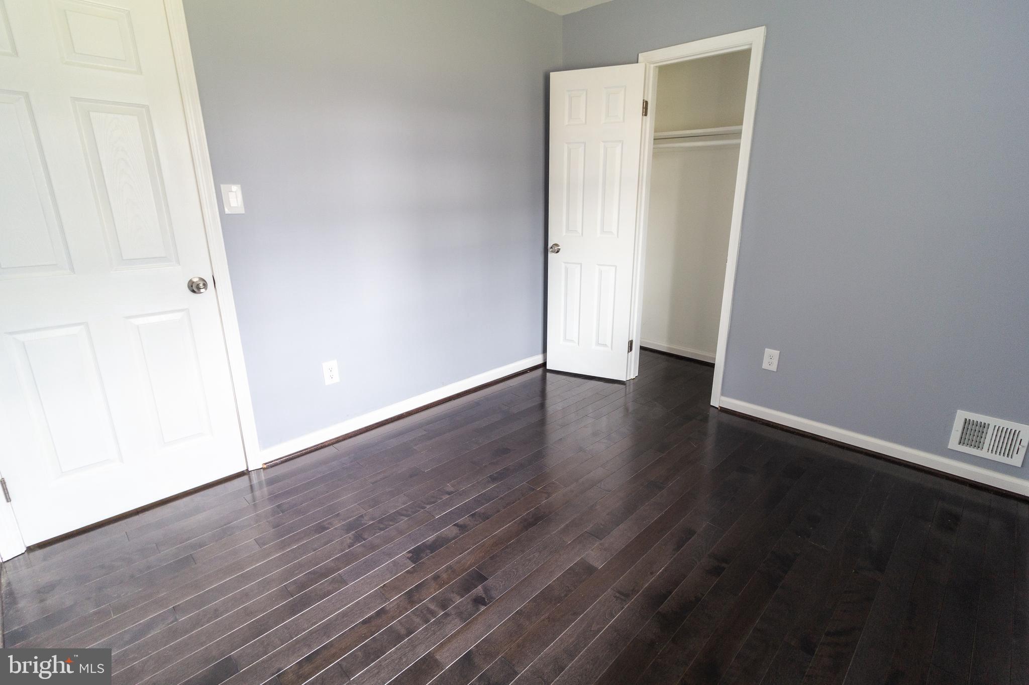 CALVERTON - Residential