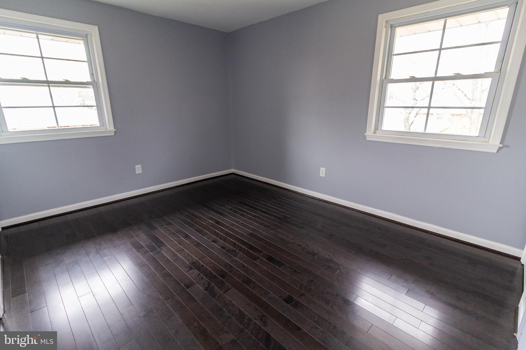 CALVERTON - Residential