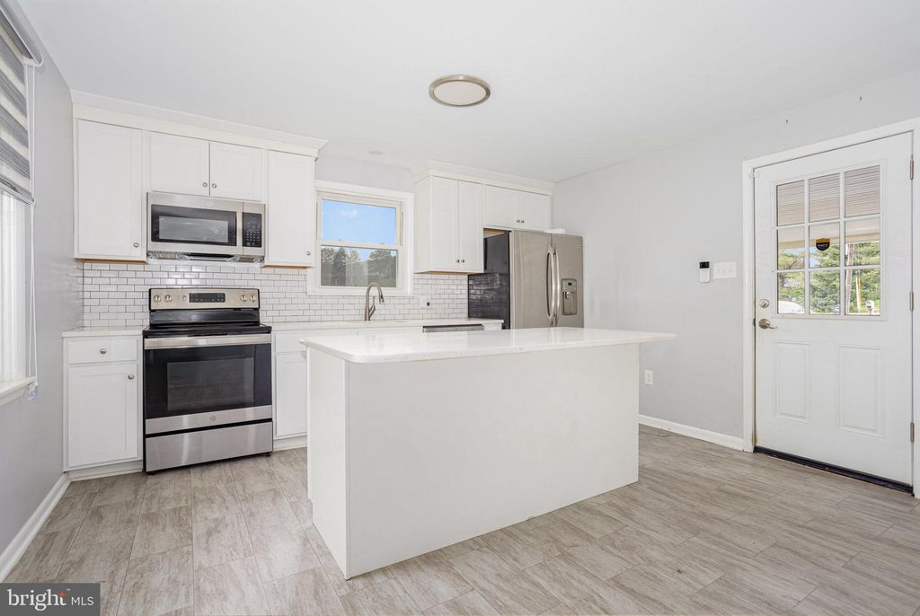 Photo of 212 Church Road, YORK, PA 17406 (MLS # PAYK2081628)