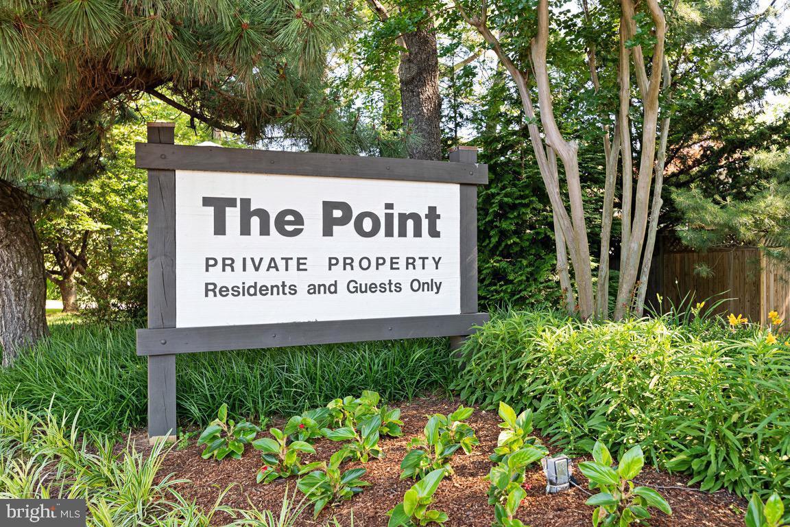 THE POINT CONDO - Residential