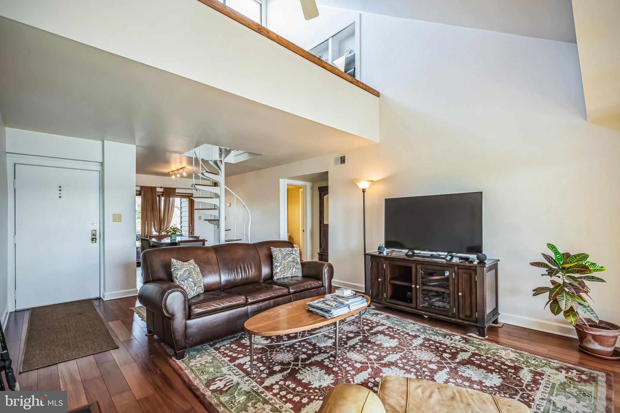 THE POINT CONDO - Residential