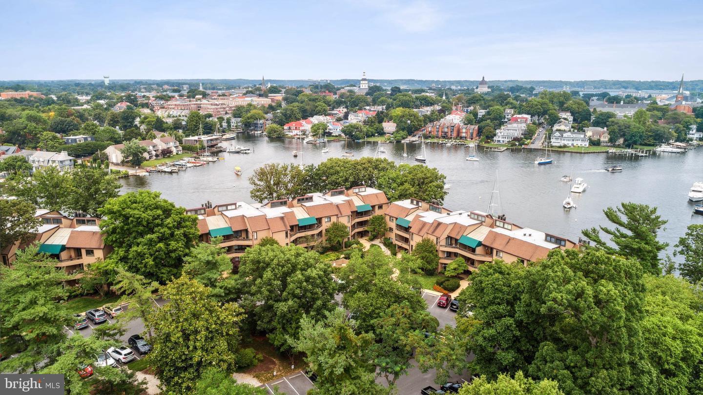 THE POINT CONDO - Residential