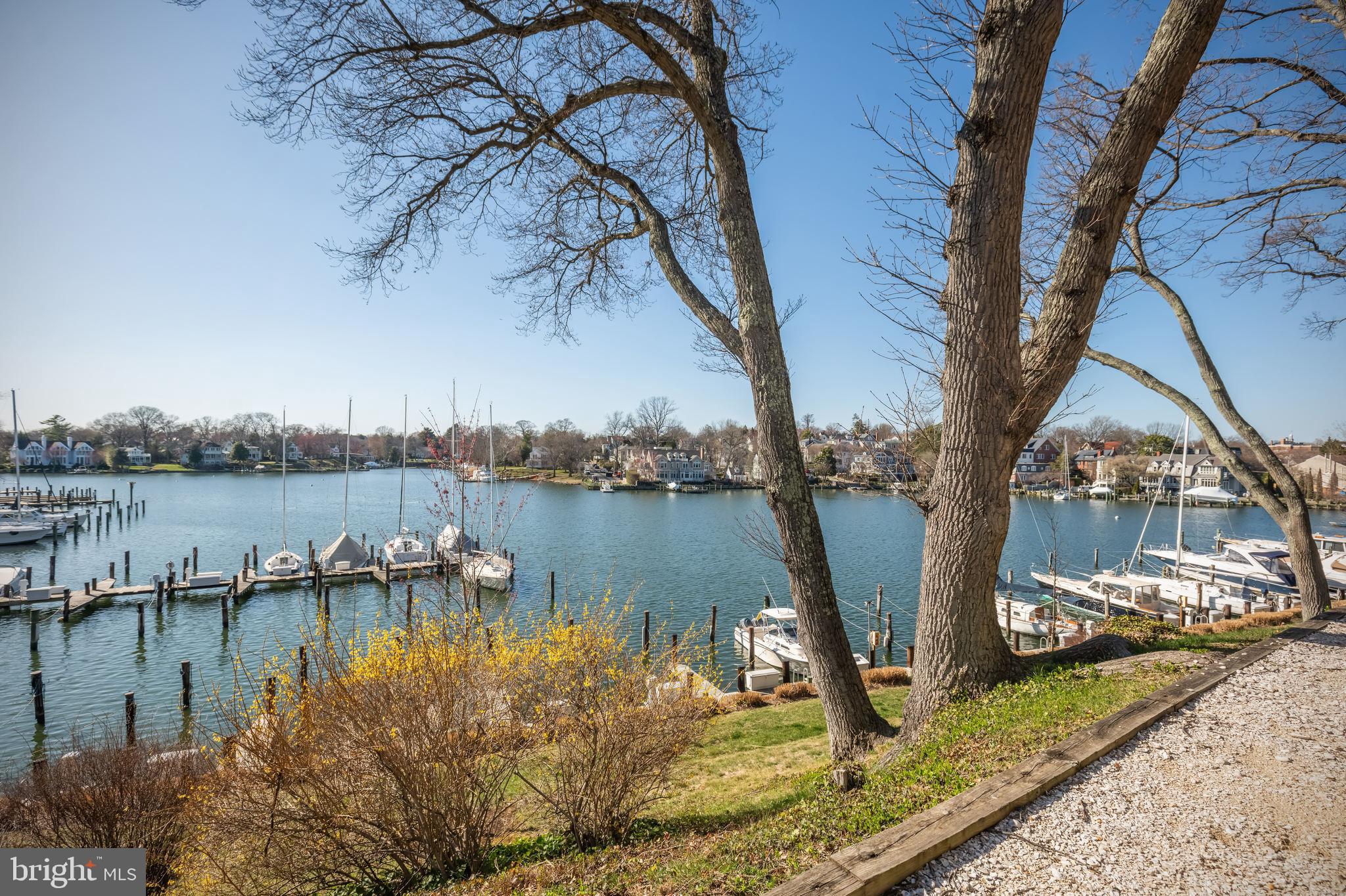 THE POINT CONDO - Residential