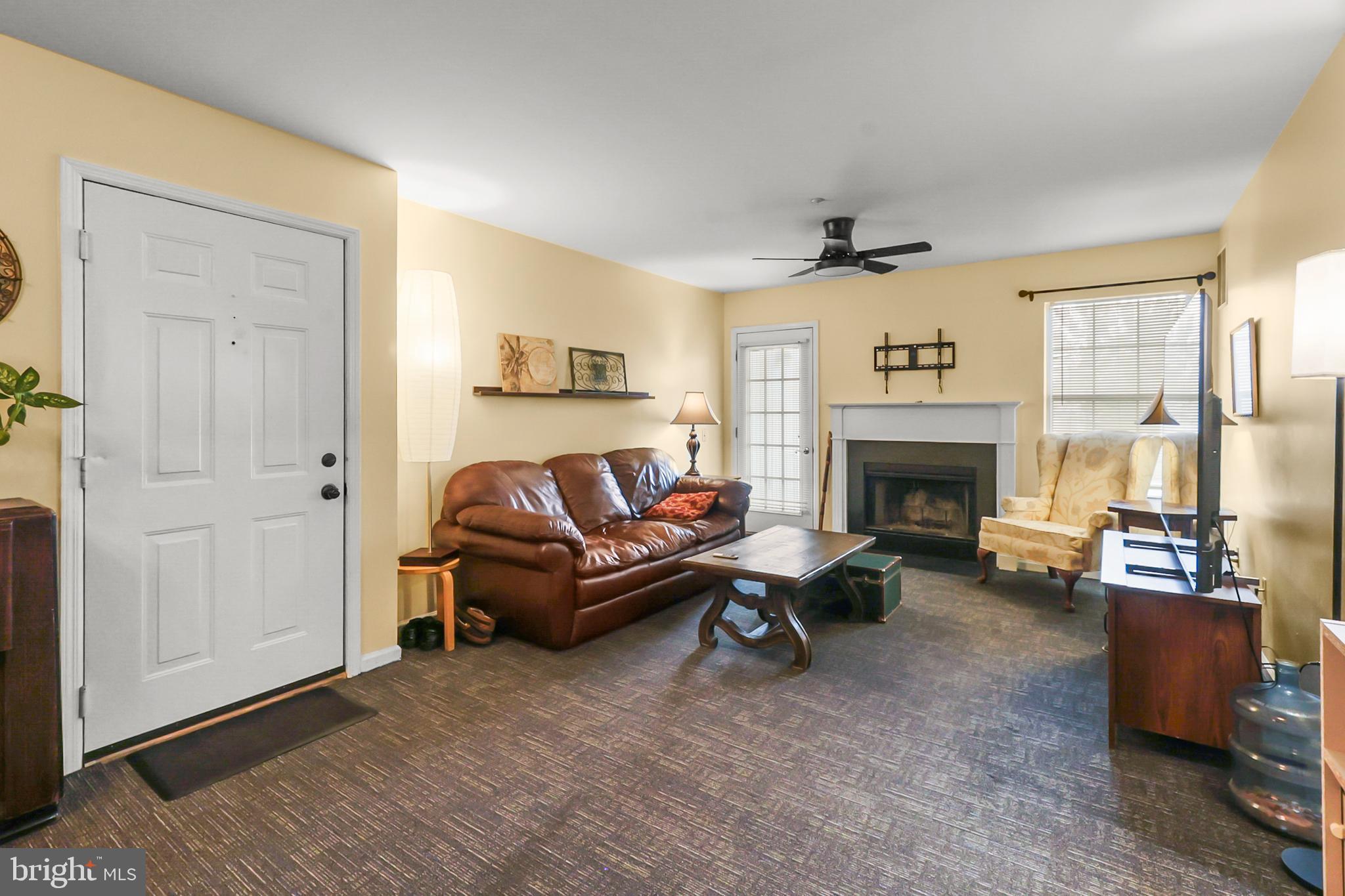 WATERS EDGE - Residential