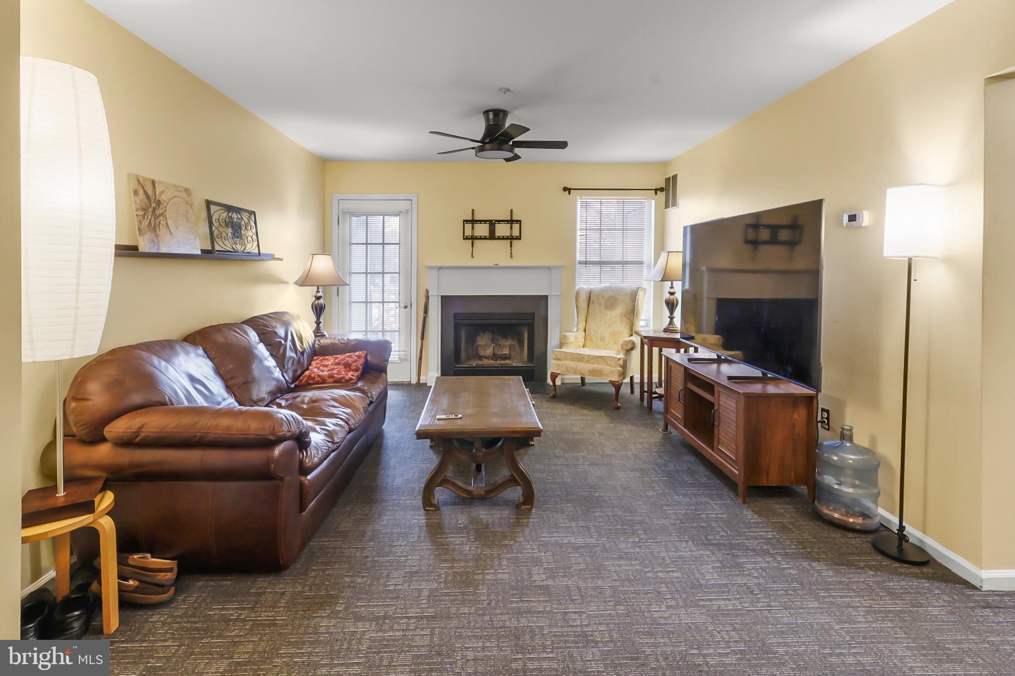 WATERS EDGE - Residential