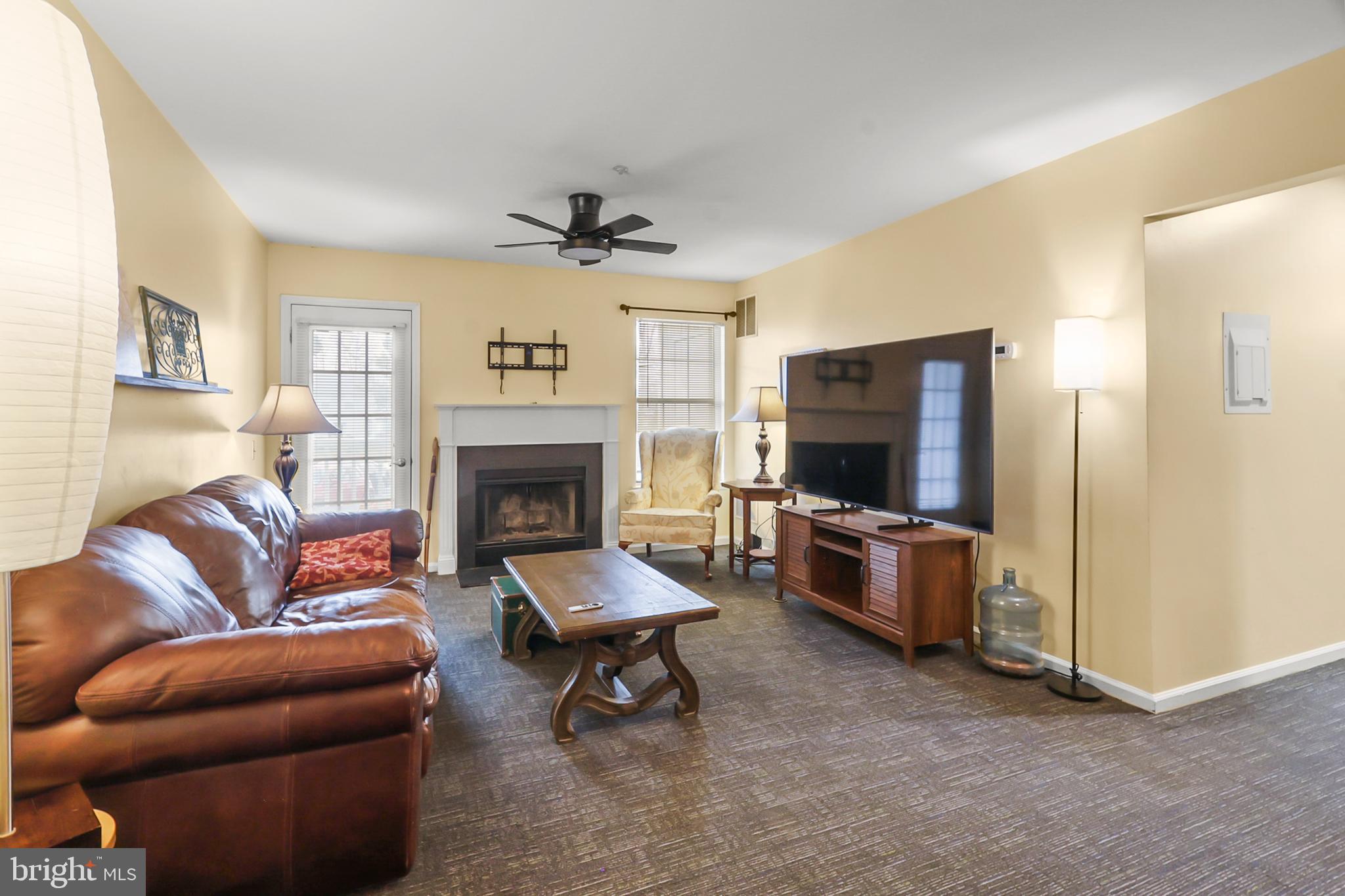 WATERS EDGE - Residential