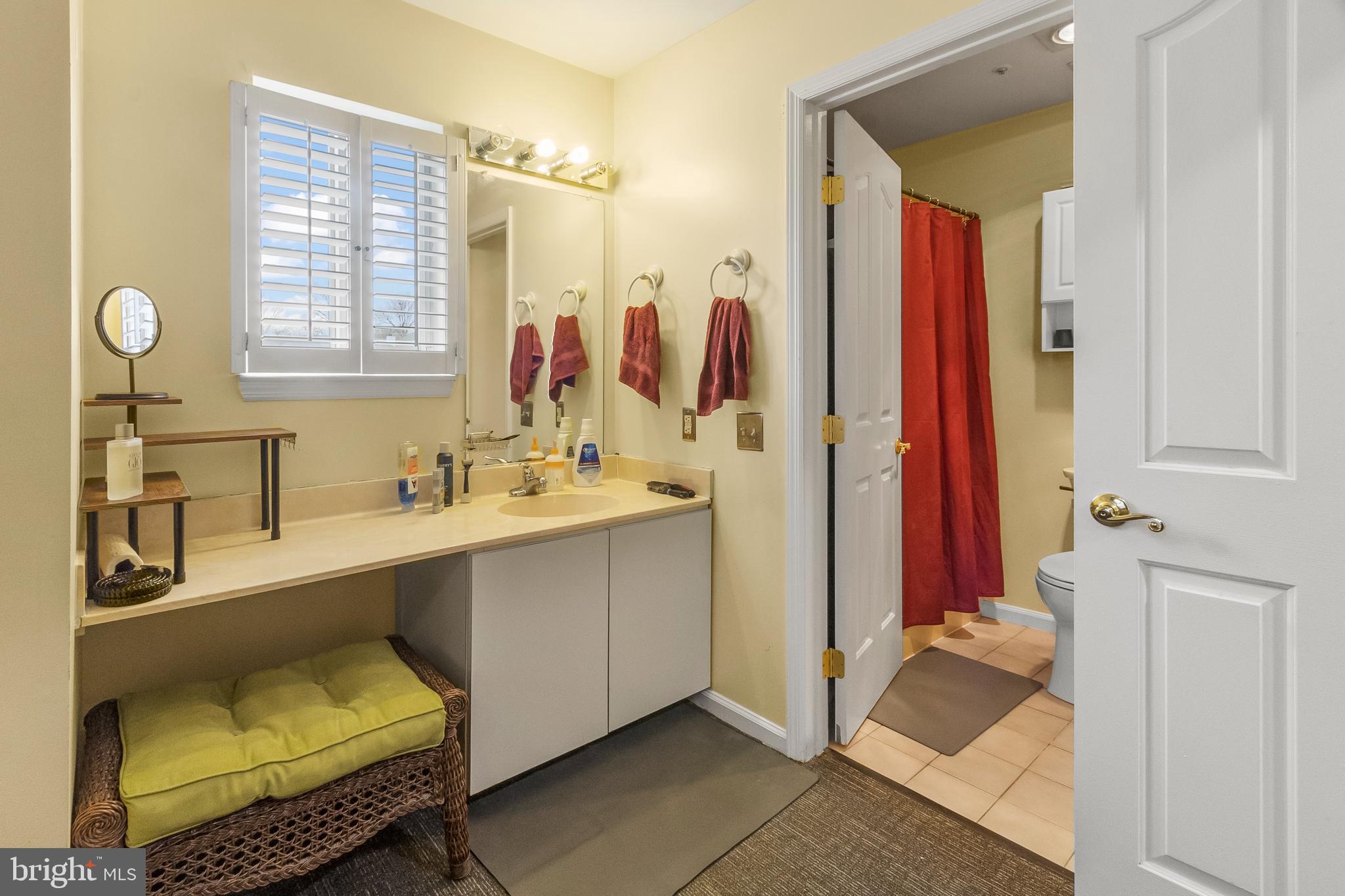 WATERS EDGE - Residential