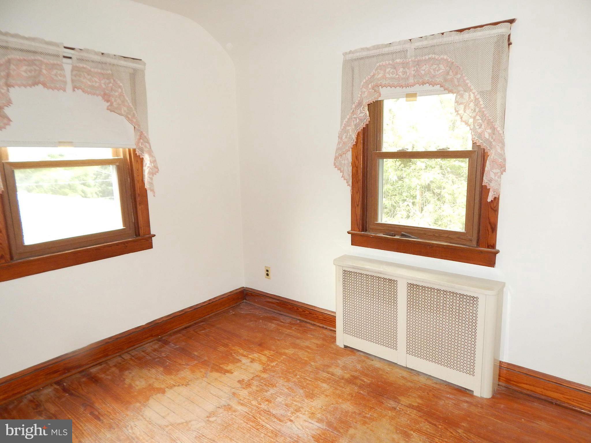 HALETHORPE HEIGHTS - Residential