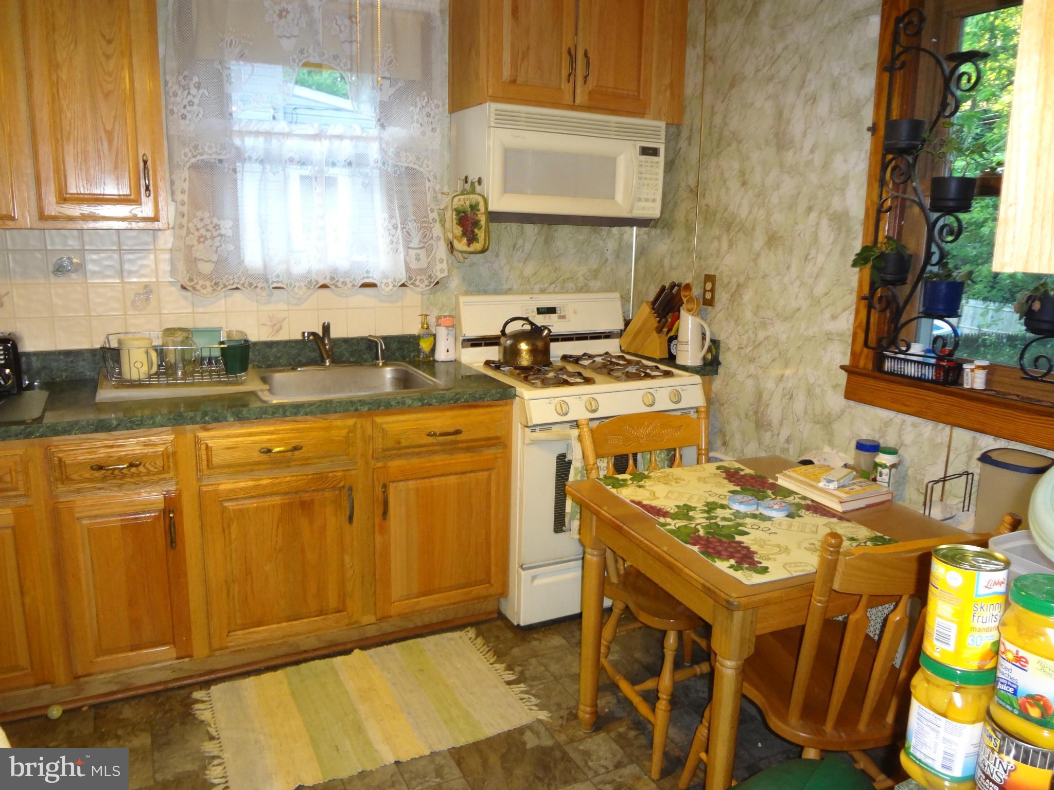 HALETHORPE HEIGHTS - Residential