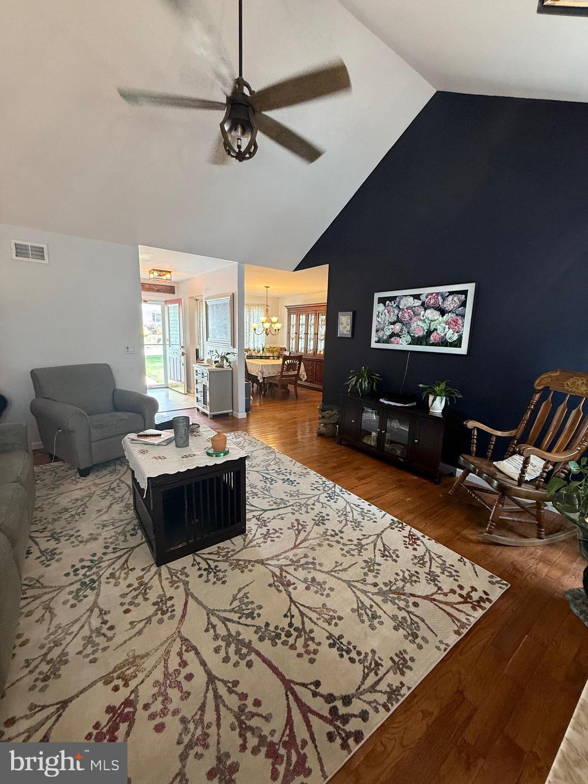 33 PULASKI DRIVE