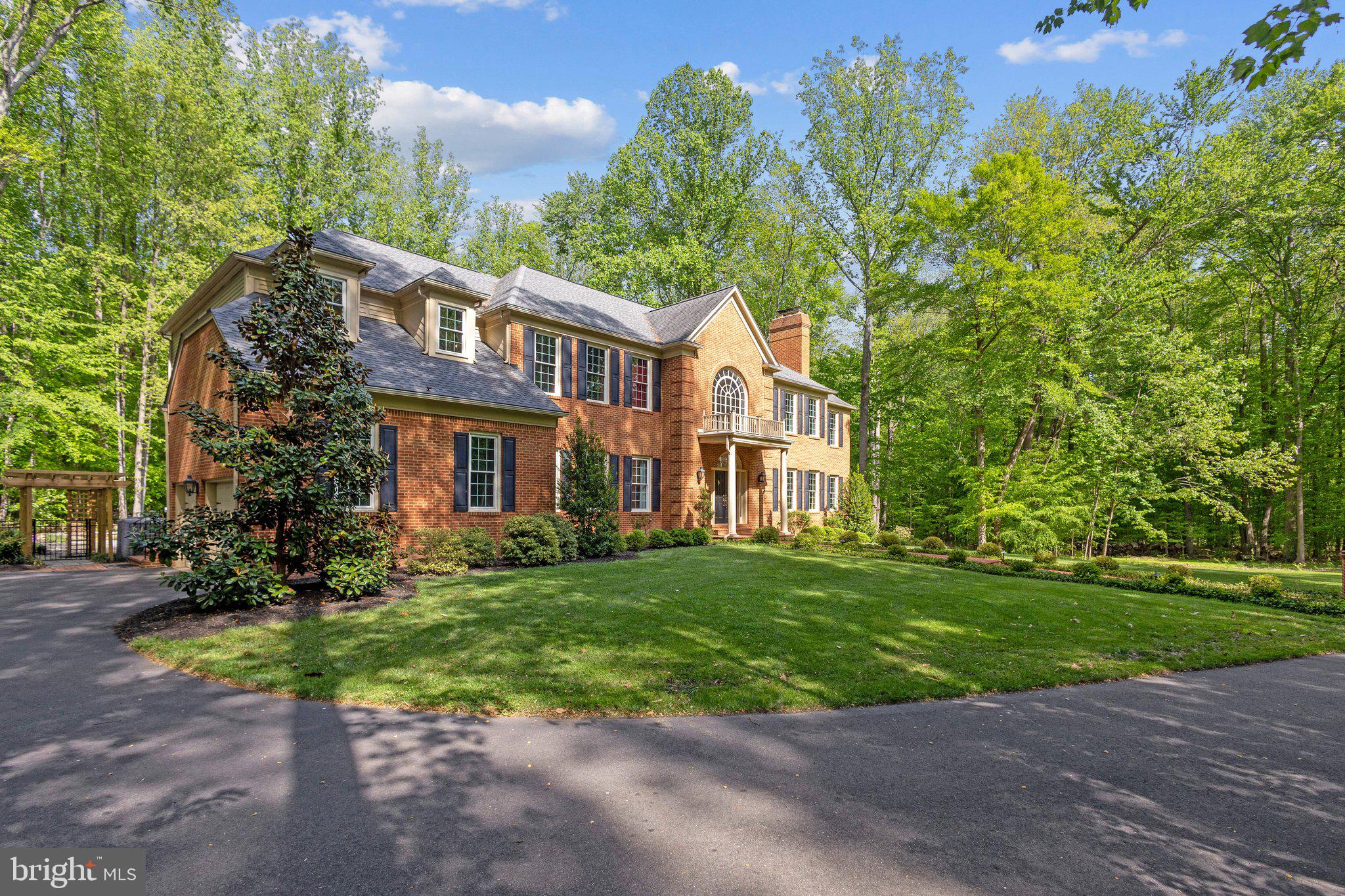 WOLF RUN - Residential