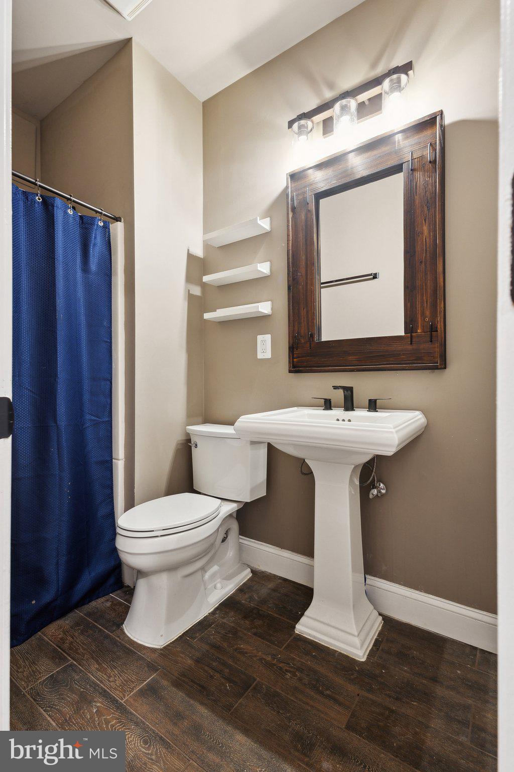 WOLF RUN - Residential