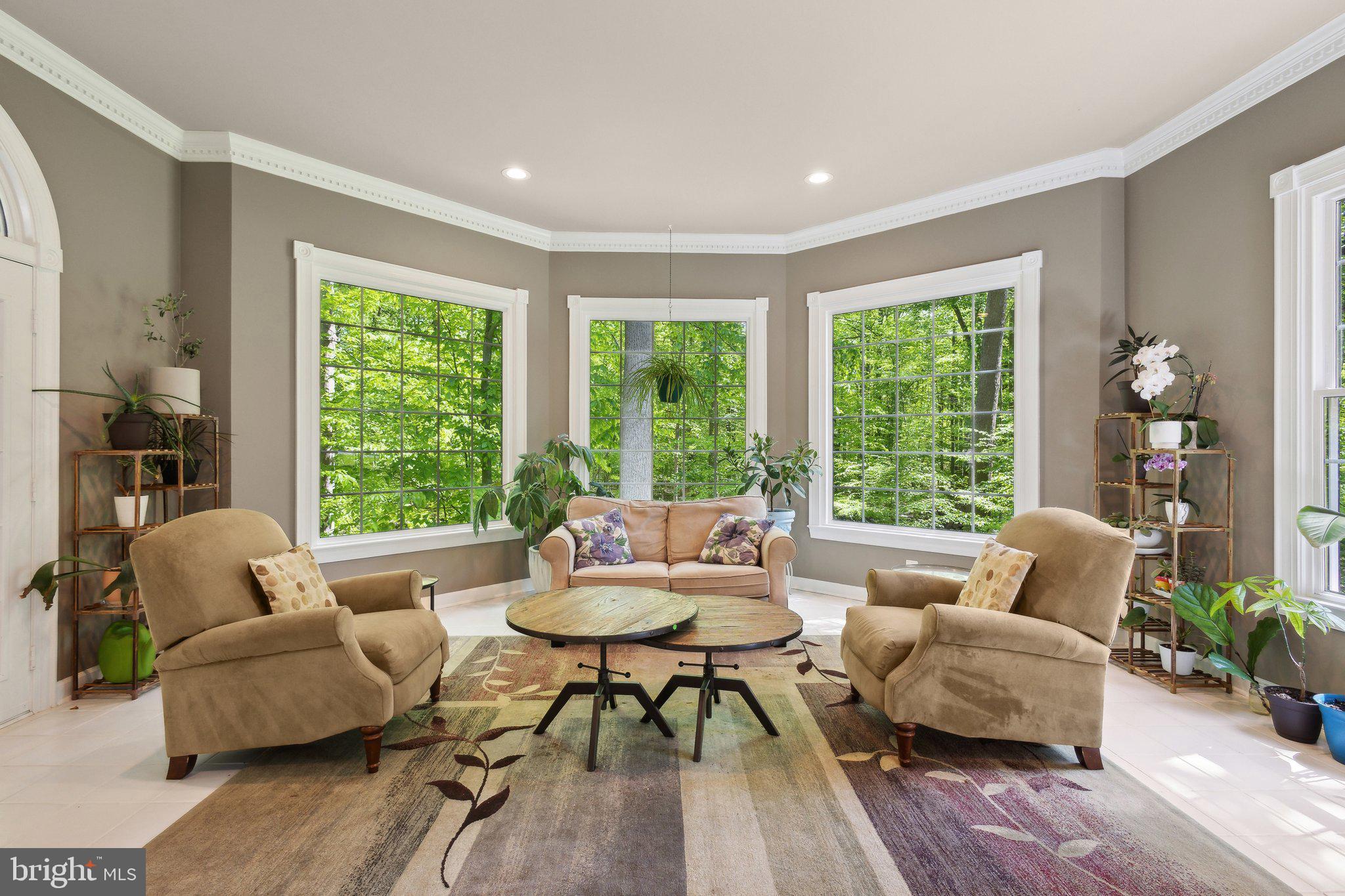 WOLF RUN - Residential