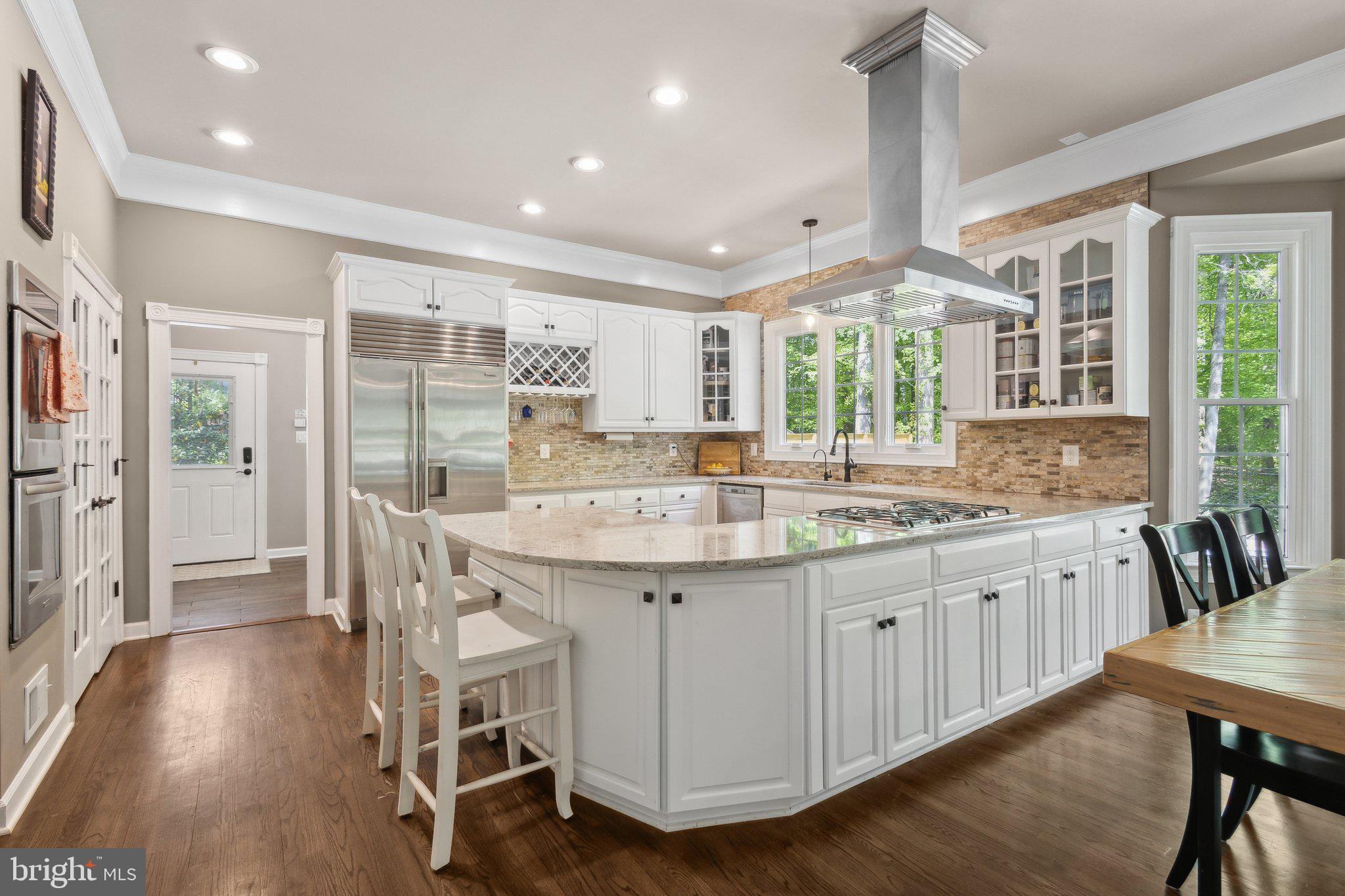 WOLF RUN - Residential