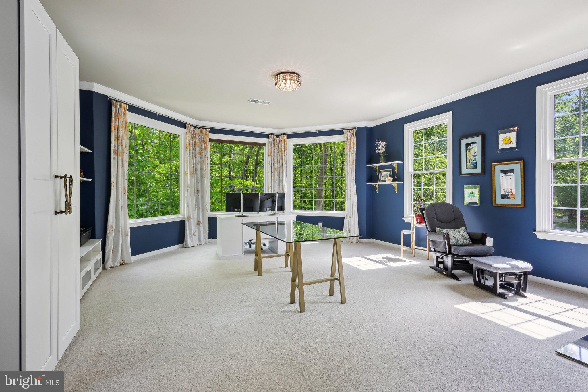 WOLF RUN - Residential