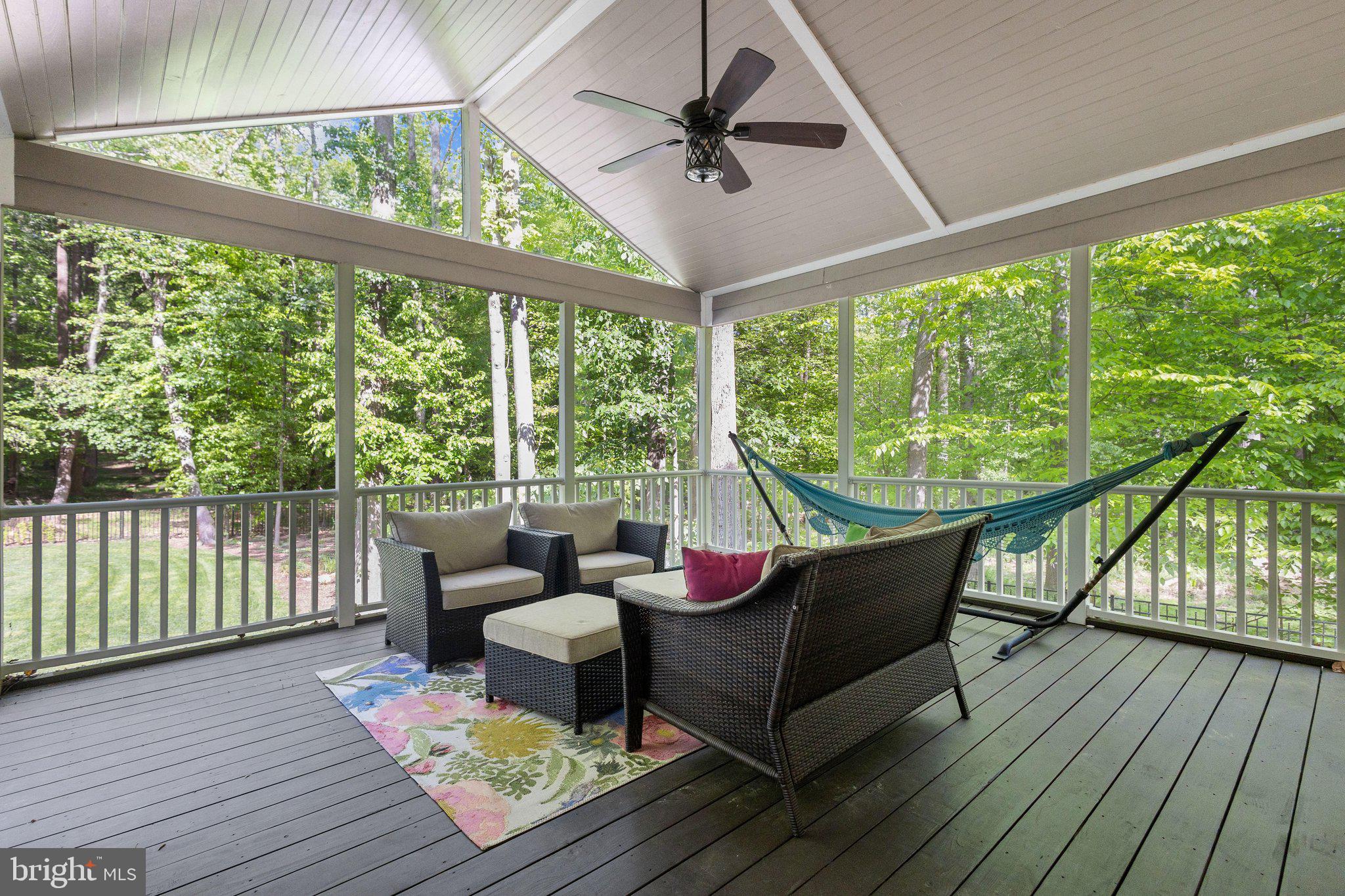 WOLF RUN - Residential