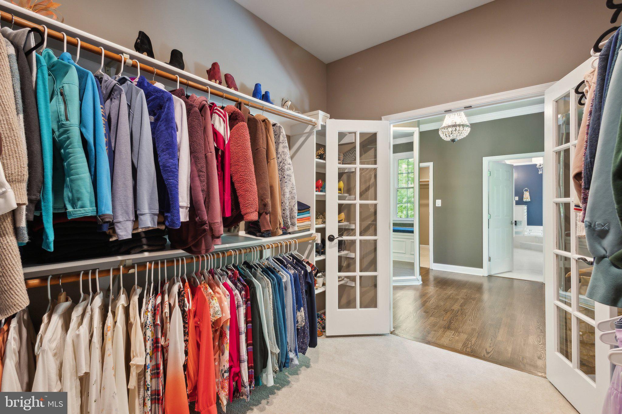 WOLF RUN - Residential