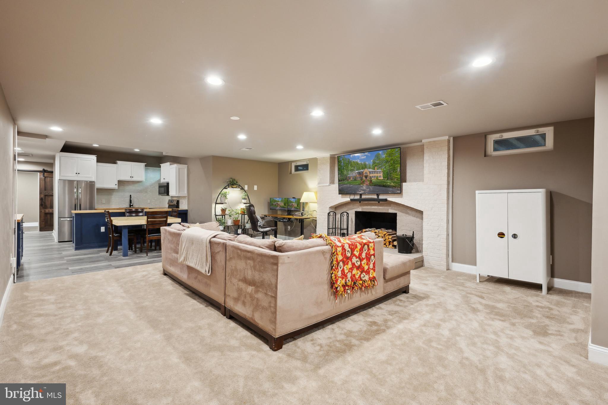 WOLF RUN - Residential