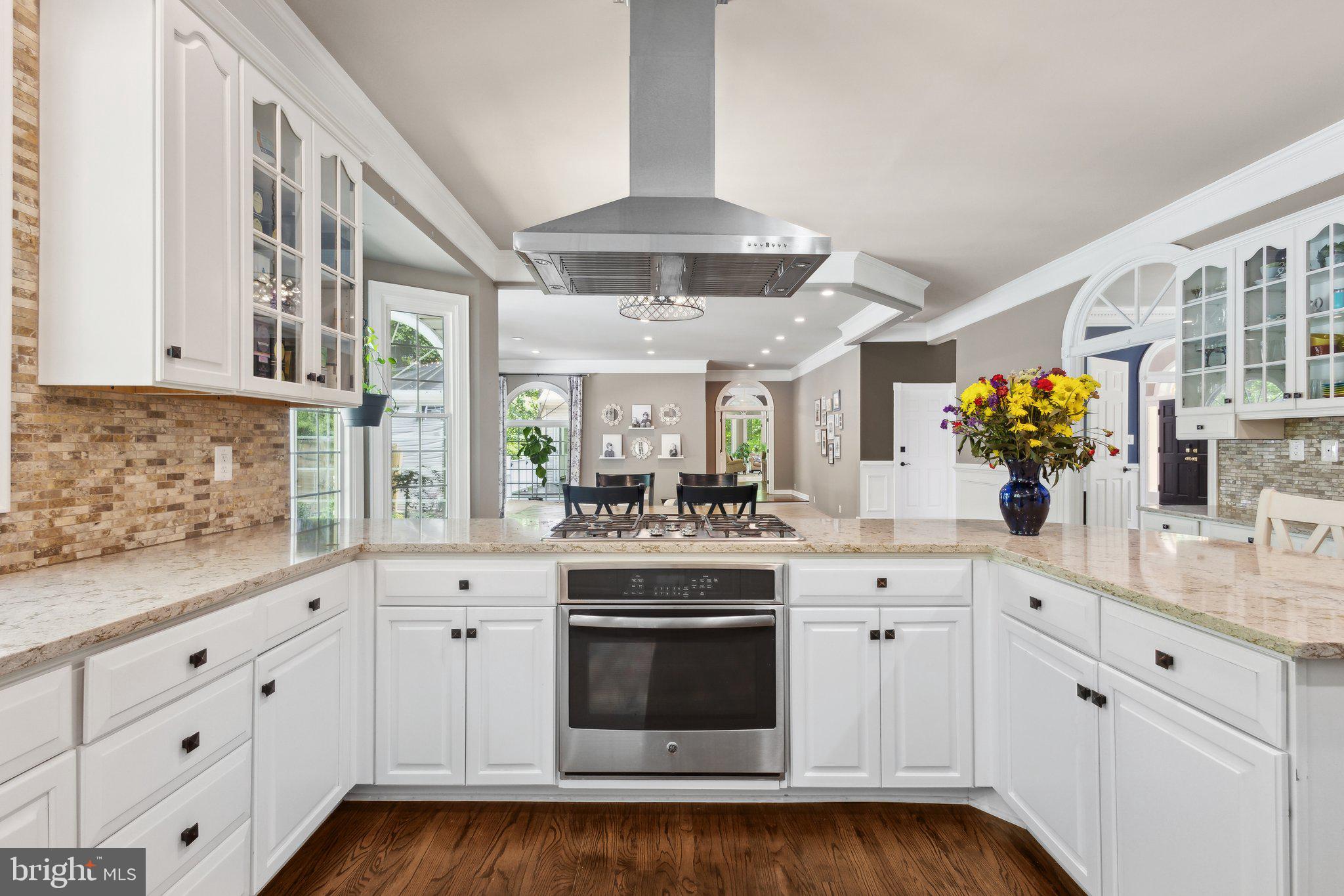 WOLF RUN - Residential