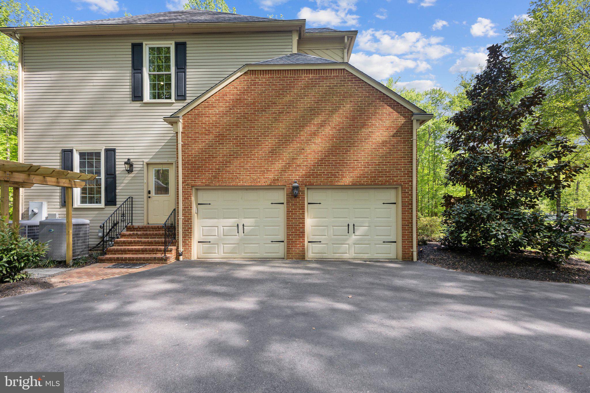 WOLF RUN - Residential